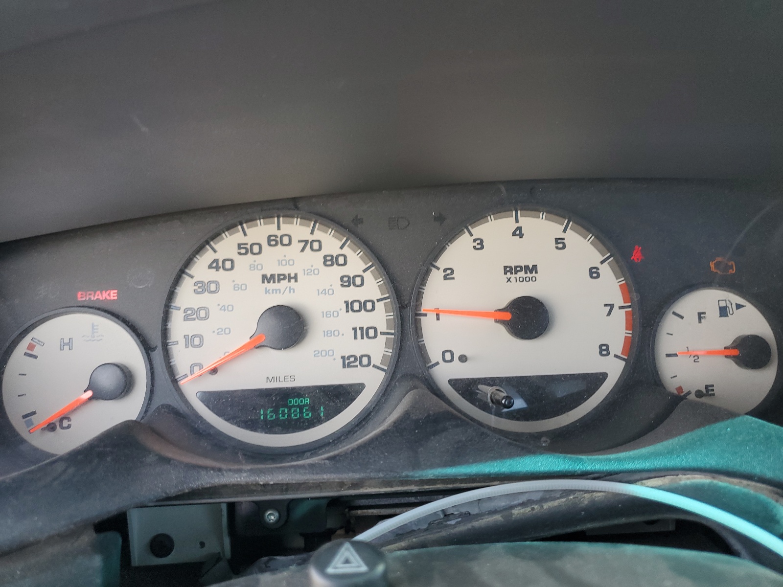 1B3ES56C25D105462 2005 Dodge Neon Sxt