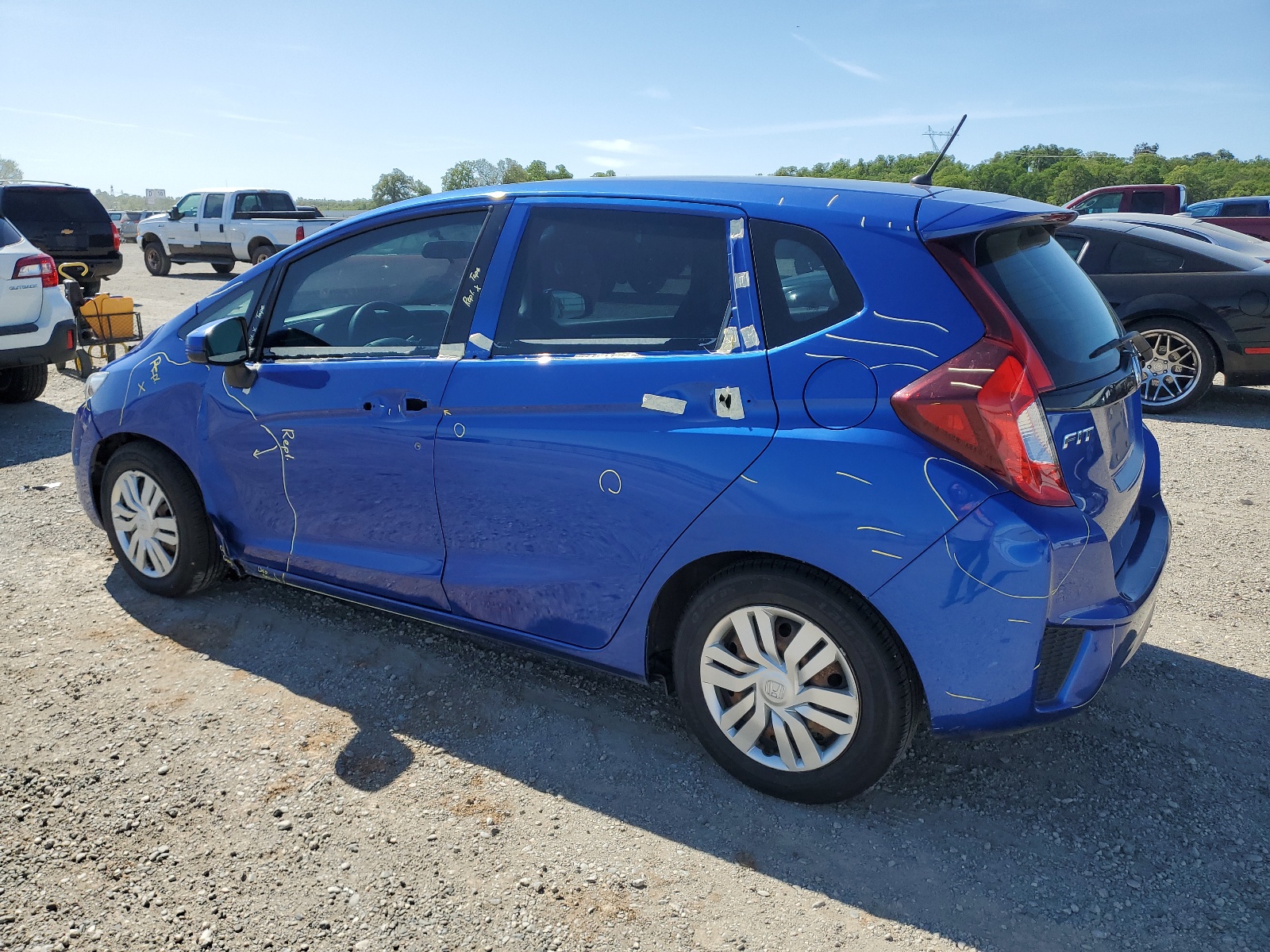 2015 Honda Fit Lx vin: 3HGGK5H58FM725505