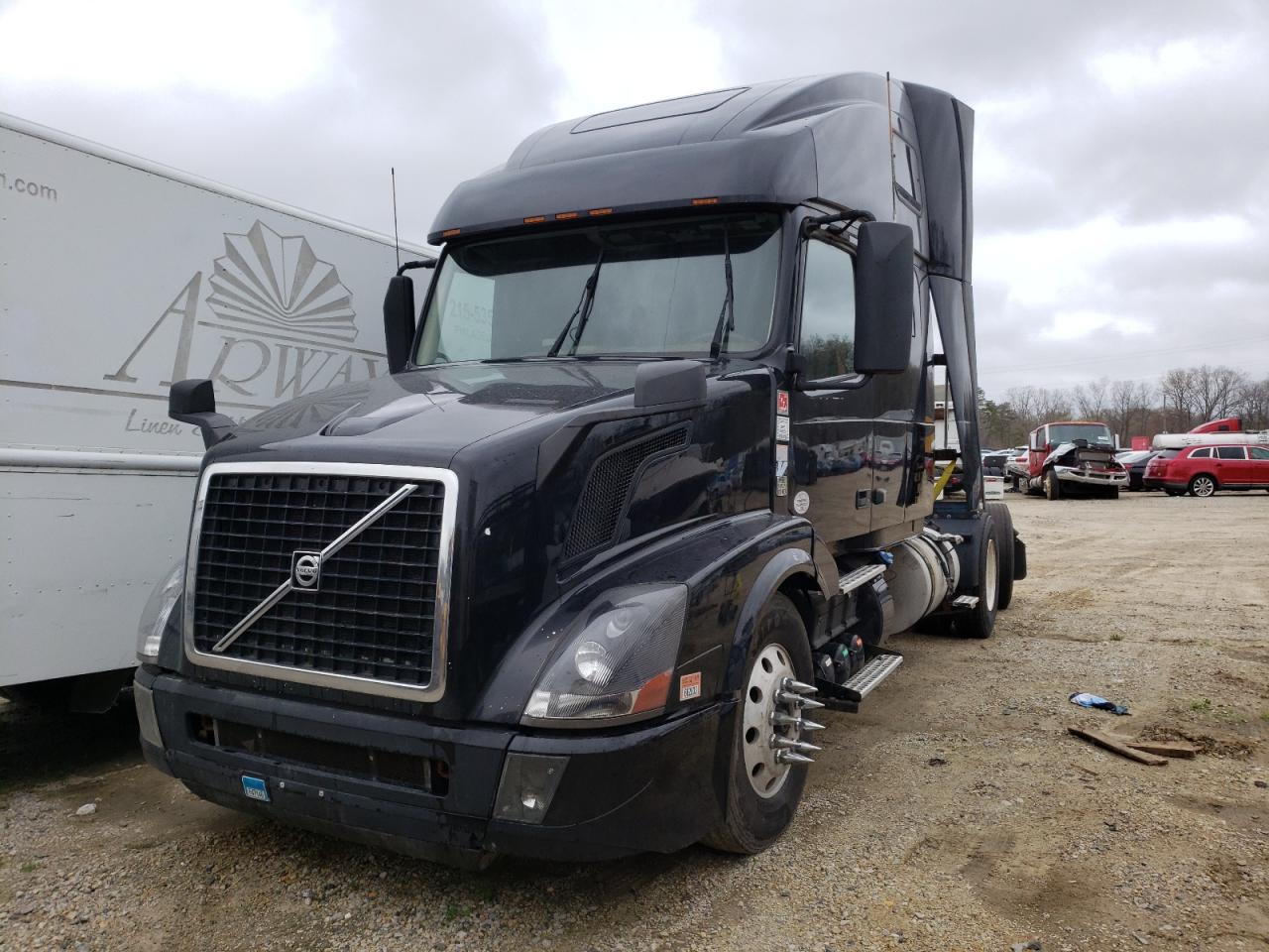 4V4NC9EH5GN952770 2016 Volvo Vn Vnl