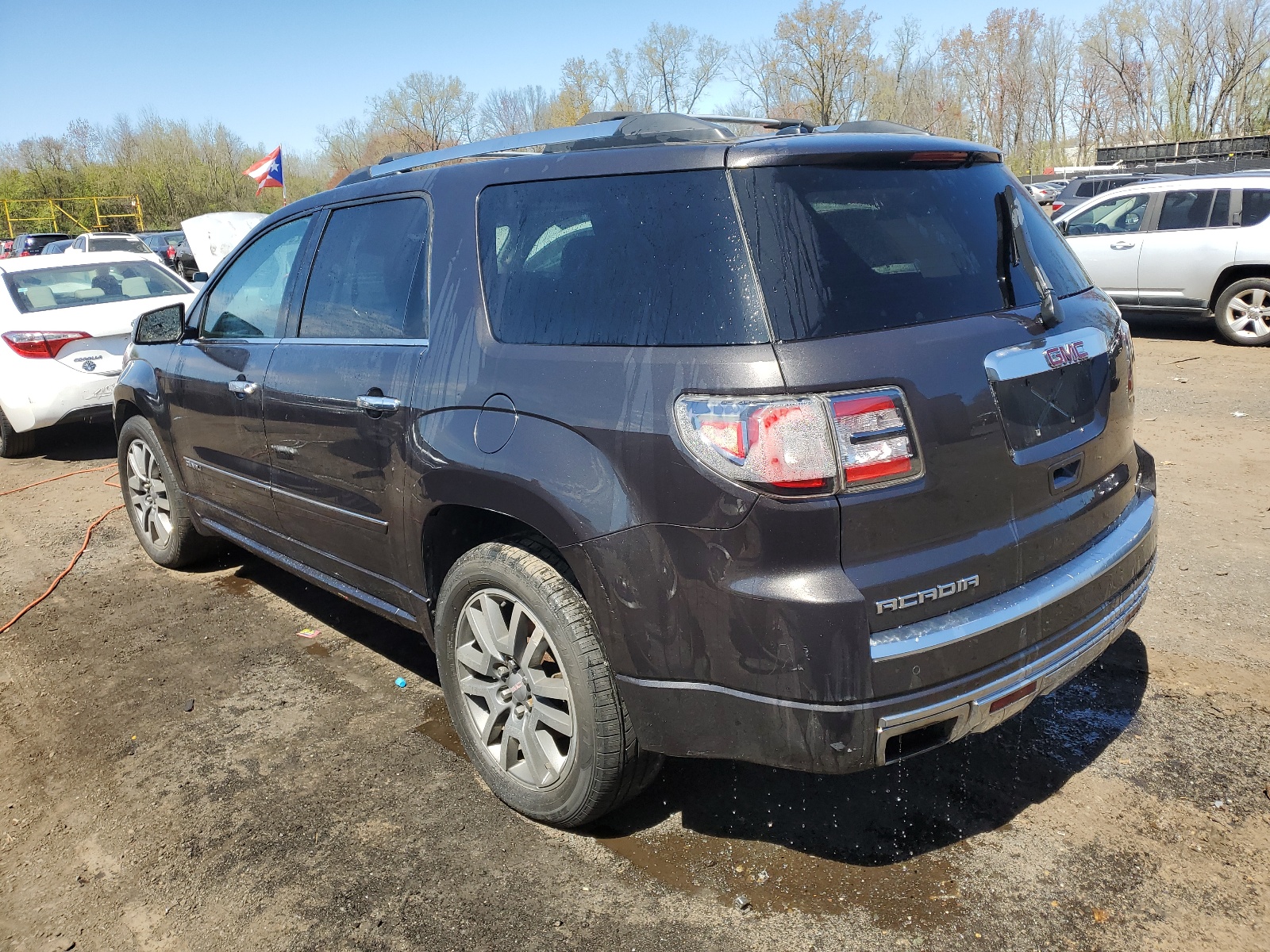 2014 GMC Acadia Denali vin: 1GKKVTKD7EJ205011