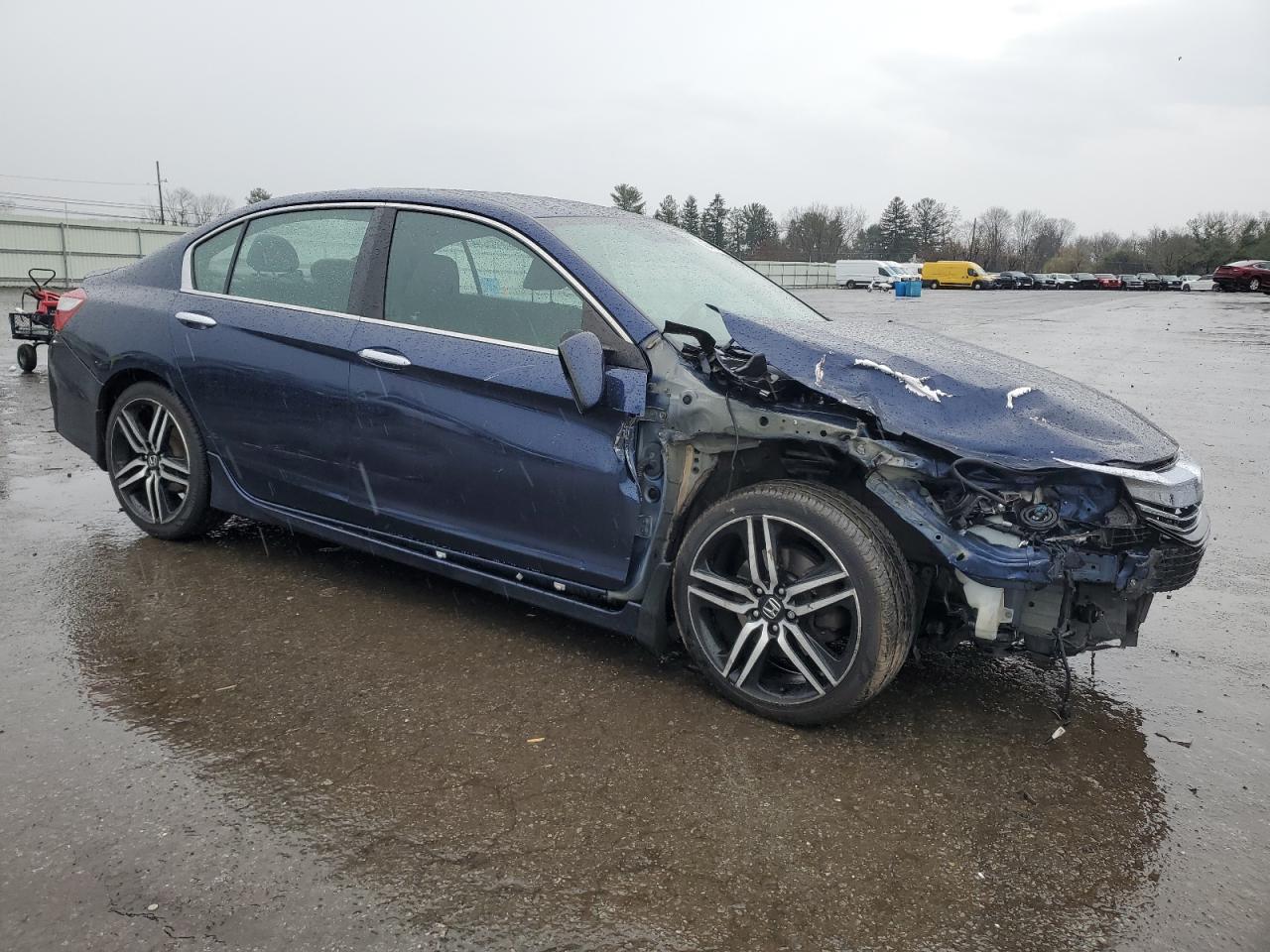 1HGCR2F57HA233205 2017 Honda Accord Sport