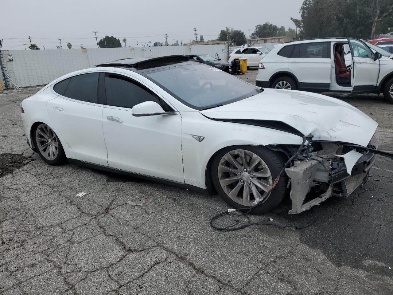 VIN 5YJSA1H12FFP73295 2015 TESLA MODEL S no.4