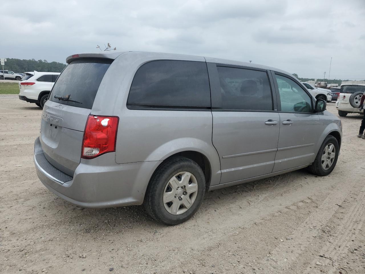 2C4RDGBG0DR615223 2013 Dodge Grand Caravan Se