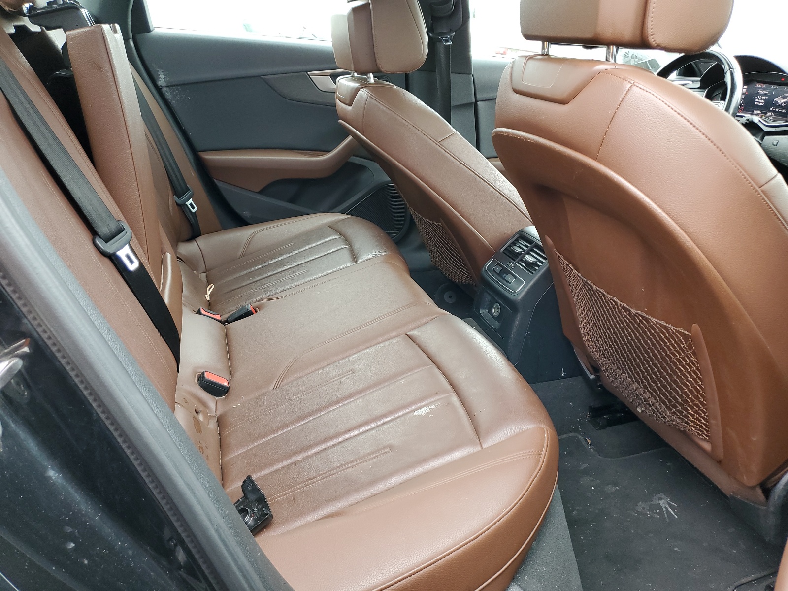 WAUENAF47JN015796 2018 Audi A4 Premium Plus