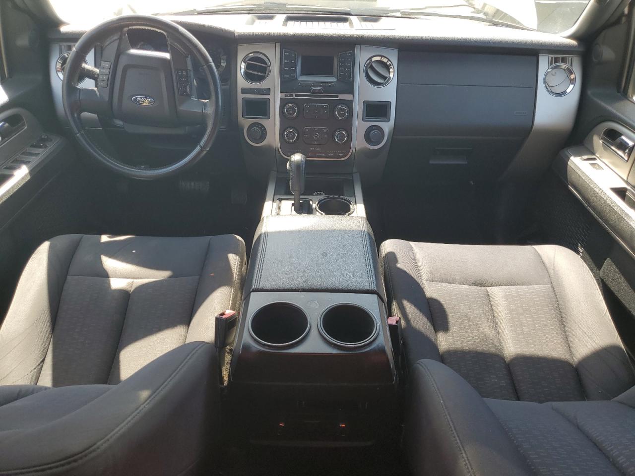 2017 Ford Expedition - Image 8