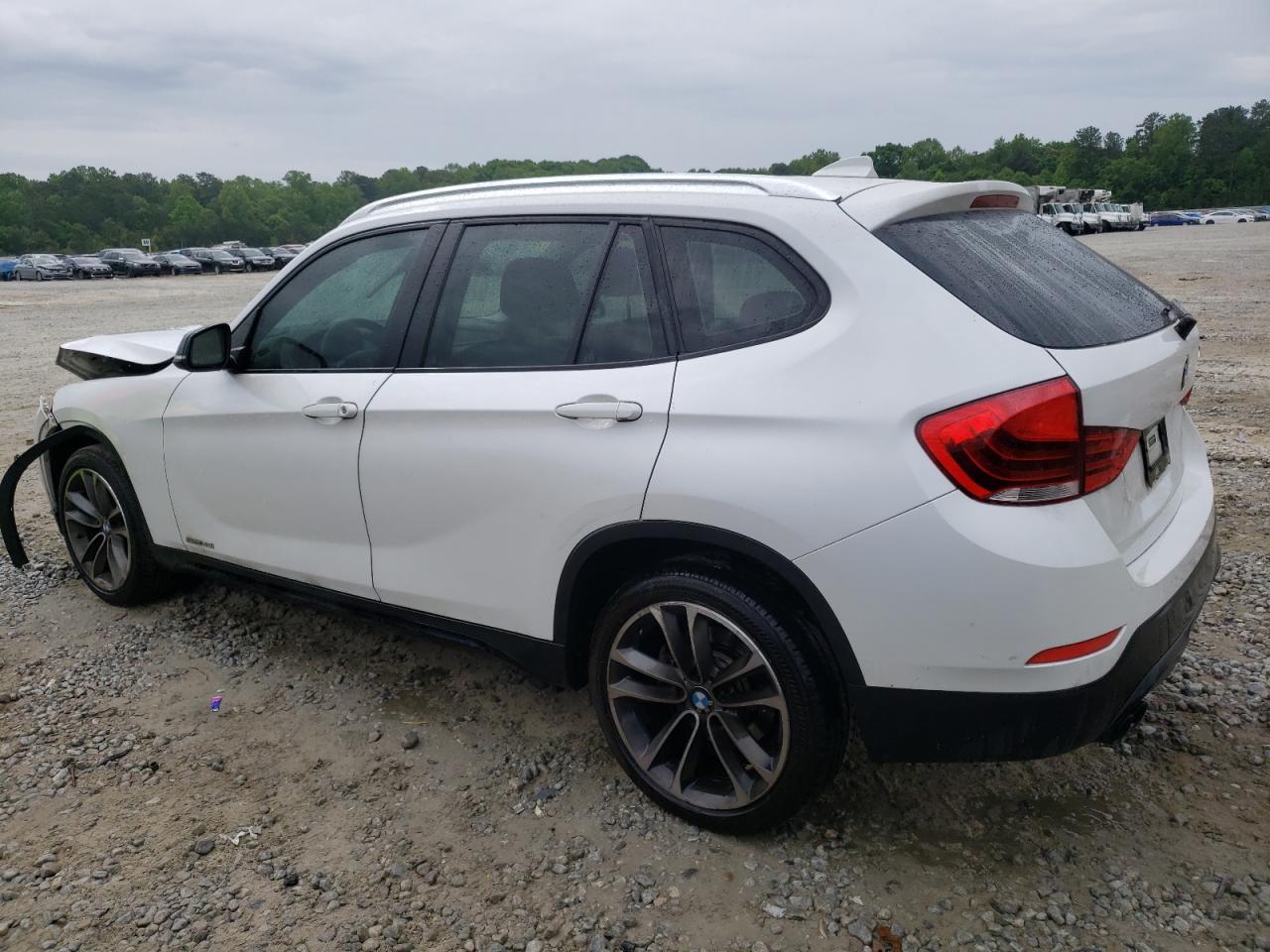 WBAVM1C52FV315785 2015 BMW X1 - Image 2