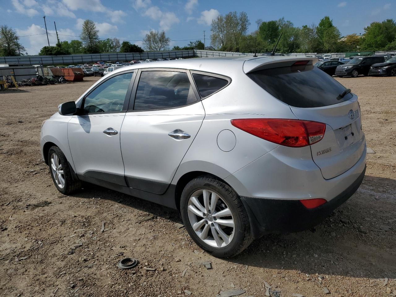 KM8JU3AC7AU092751 2010 Hyundai Tucson Gls