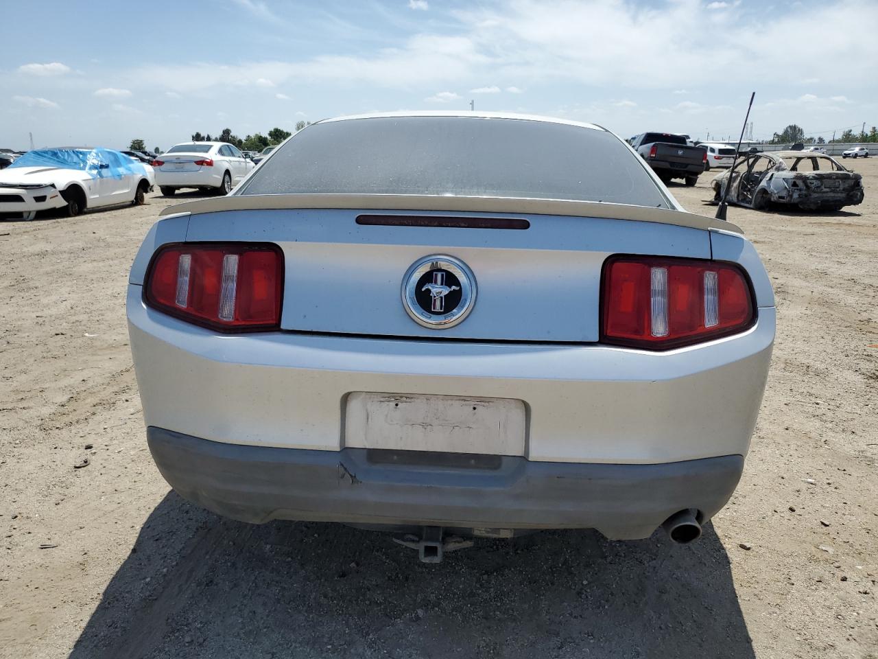 1ZVBP8AN7A5143249 2010 Ford Mustang