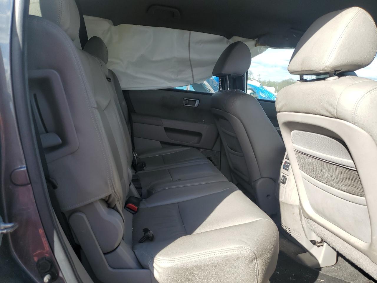 2011 Honda Pilot Lx VIN: 5FNYF4H20BB103809 Lot: 57816274