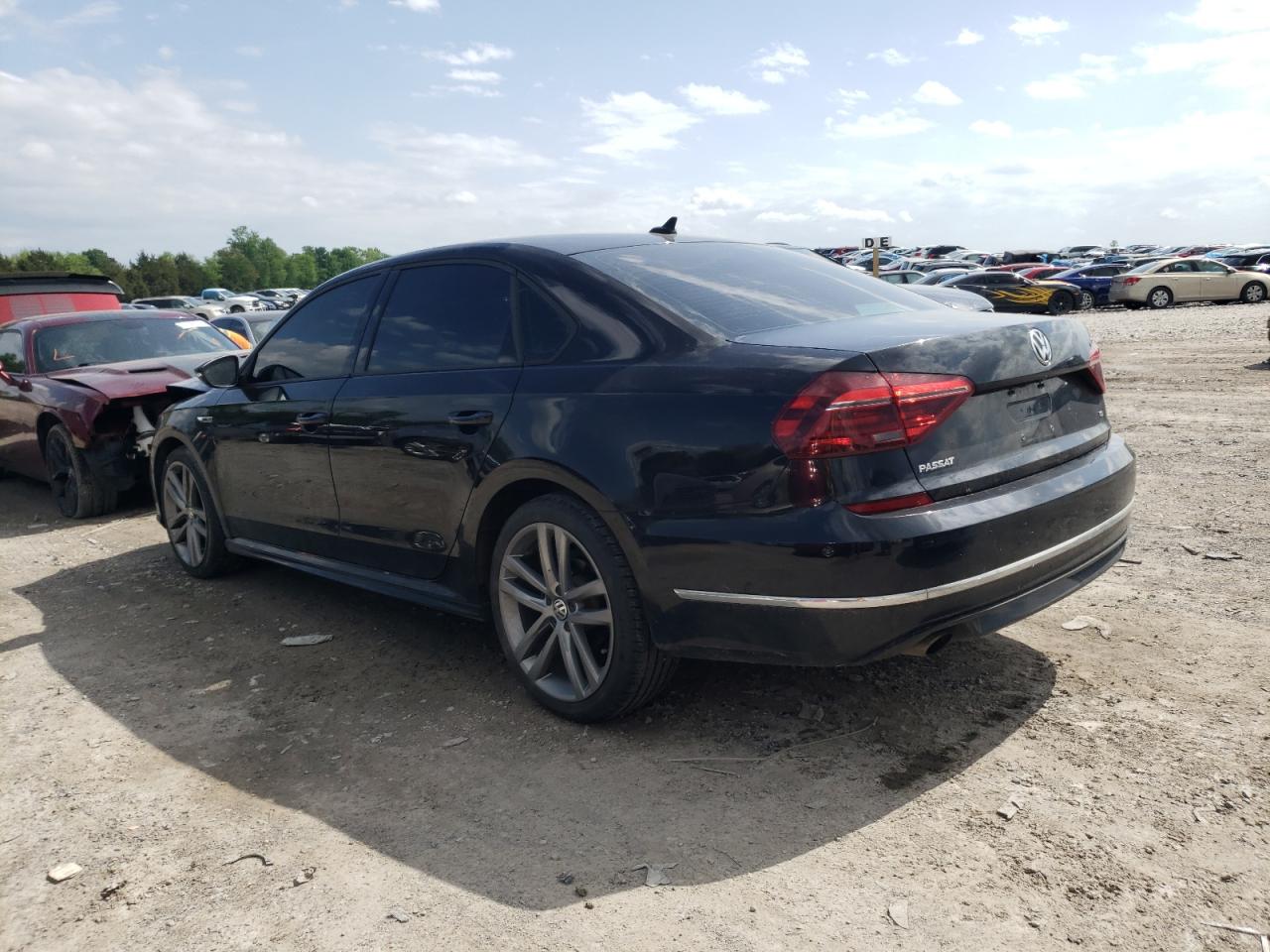 1VWAA7A30JC021561 2018 VOLKSWAGEN PASSAT - Image 2