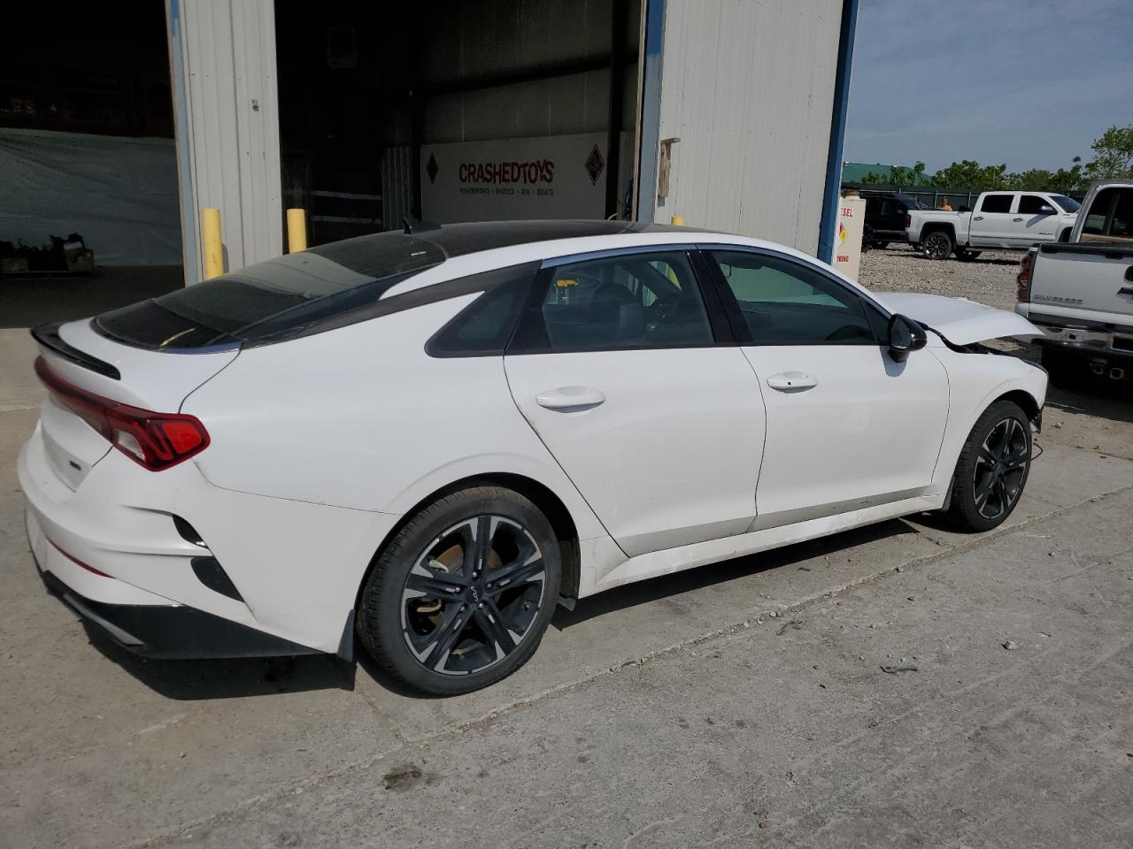 2024 Kia K5 - Image 3