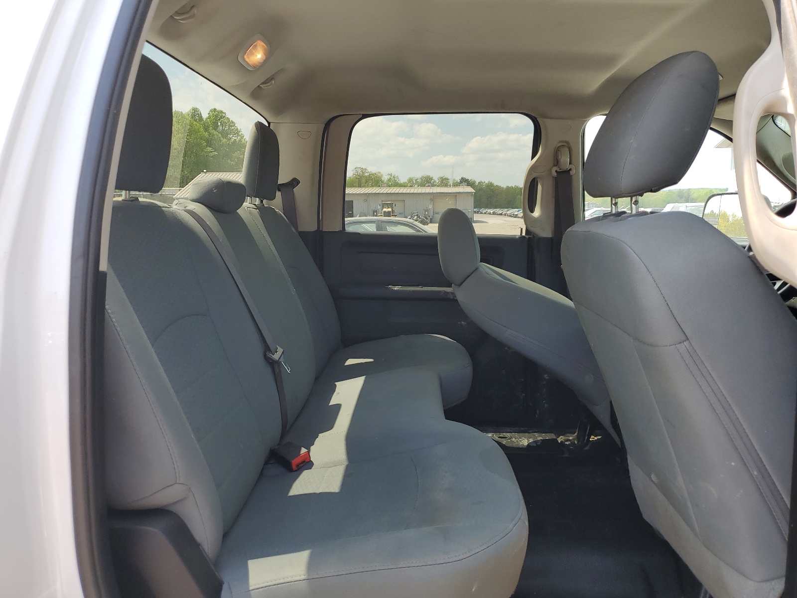 2018 Ram 2500 St vin: 3C6UR5HJ7JG358881