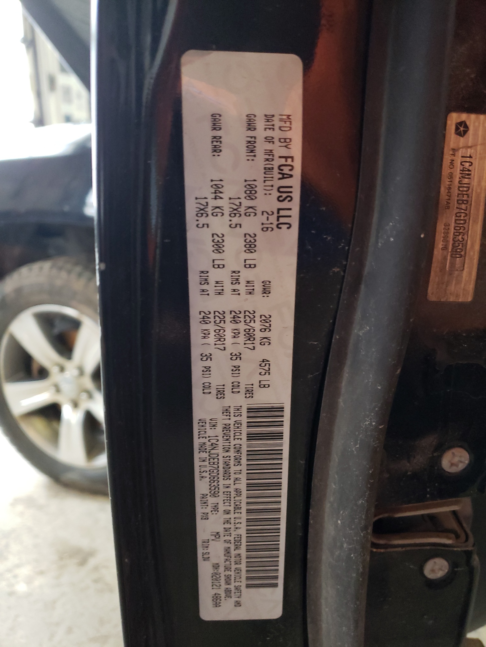 1C4NJDEB7GD663590 2016 Jeep Compass Latitude