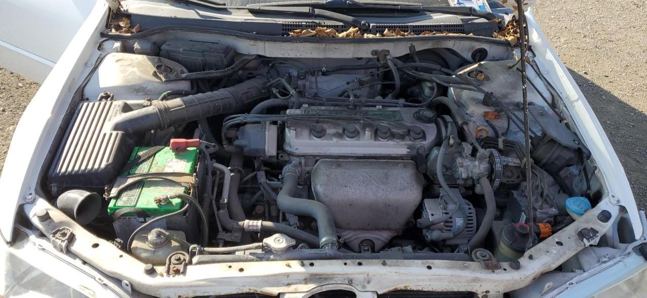 1998 Honda Accord - Image 11