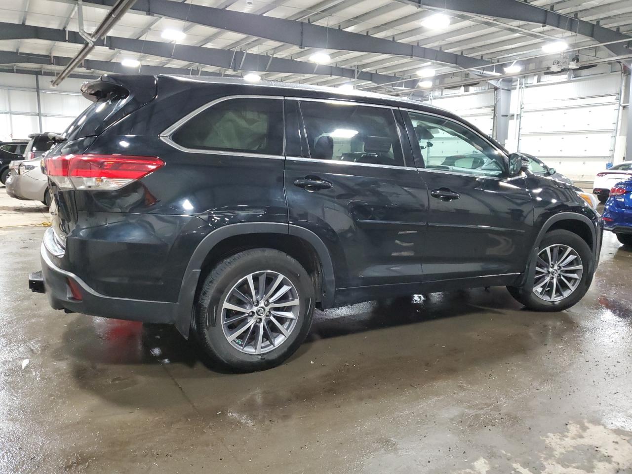 2018 Toyota Highlander Se VIN: 5TDJZRFH9JS544507 Lot: 49685654