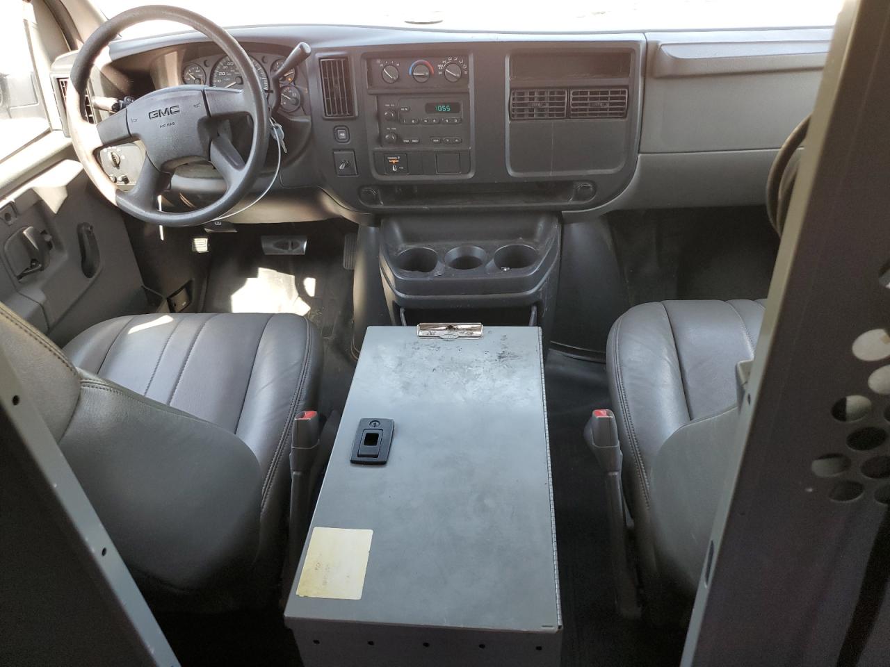 2005 GMC Savana G2500 VIN: 1GTGG25V151218282 Lot: 50458954