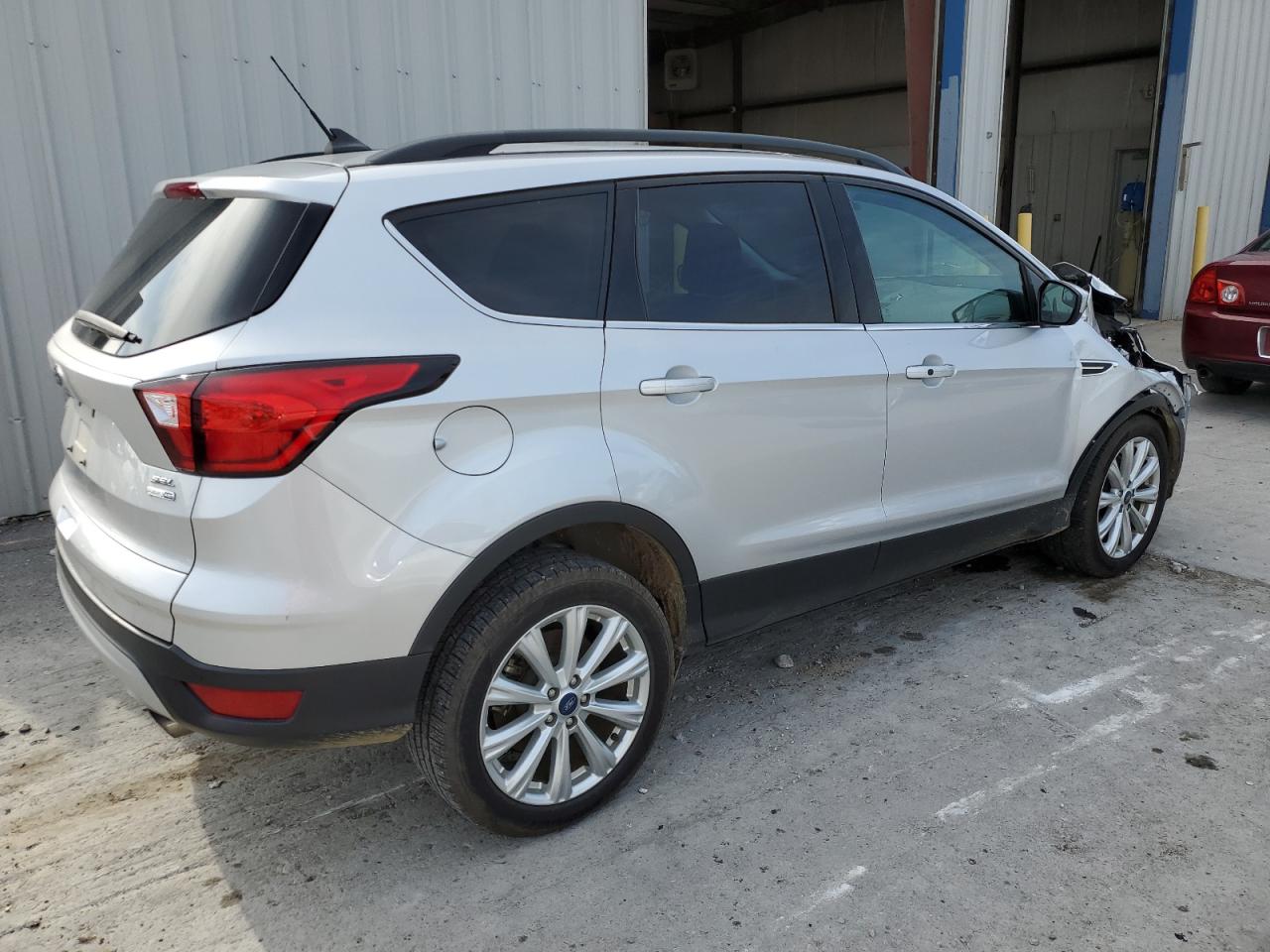 1FMCU9HDXKUA88995 2019 Ford Escape Sel