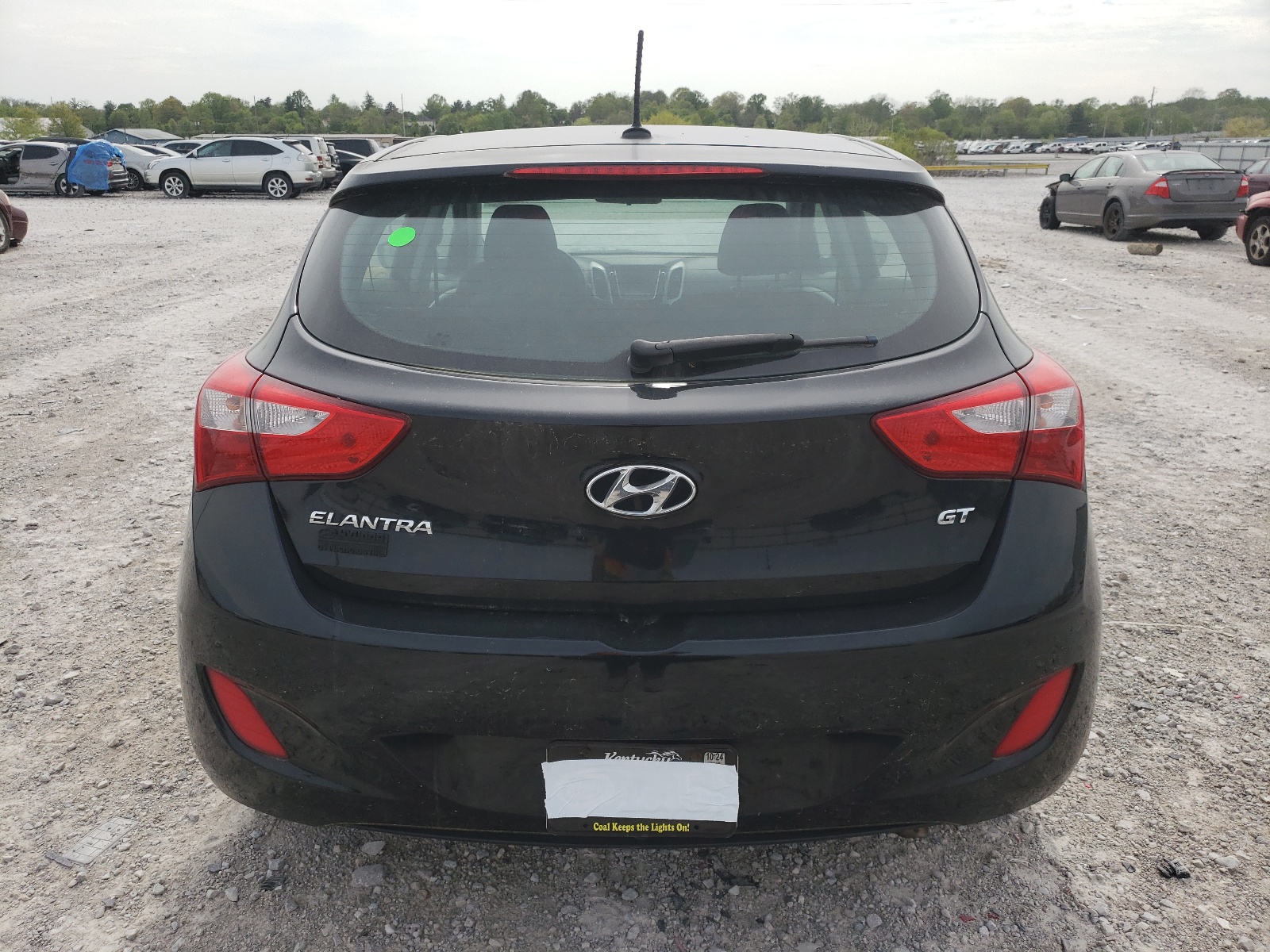 2016 Hyundai Elantra Gt vin: KMHD35LHXGU268446