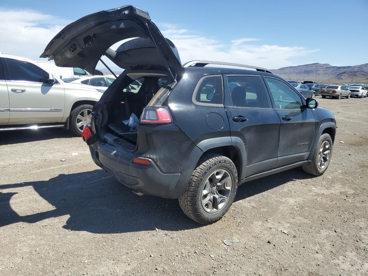 2019 Jeep Cherokee Trailhawk VIN: 1C4PJMBX9KD226952 Lot: 51049504