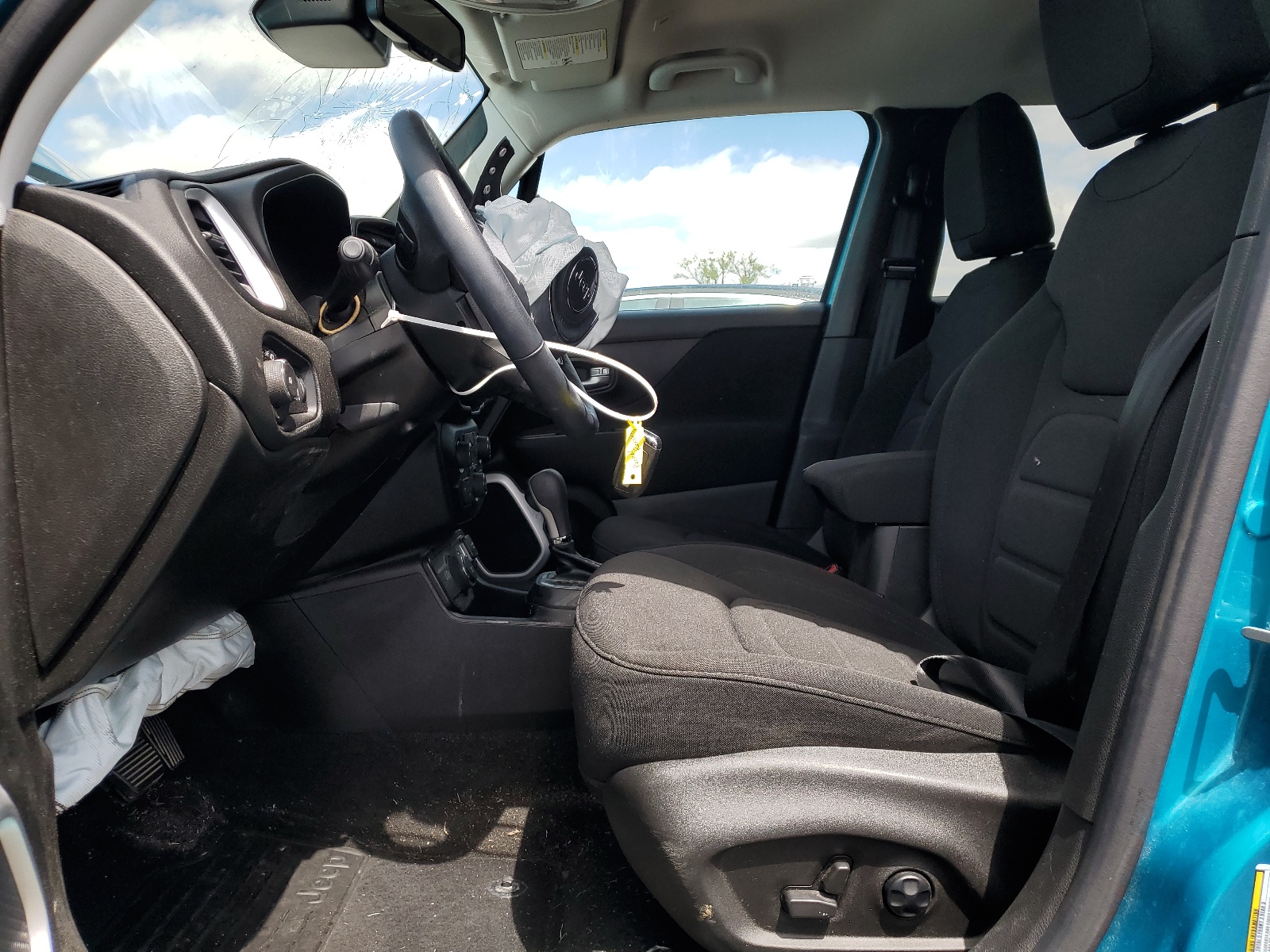 ZACNJDBB8MPN32490 2021 Jeep Renegade Latitude