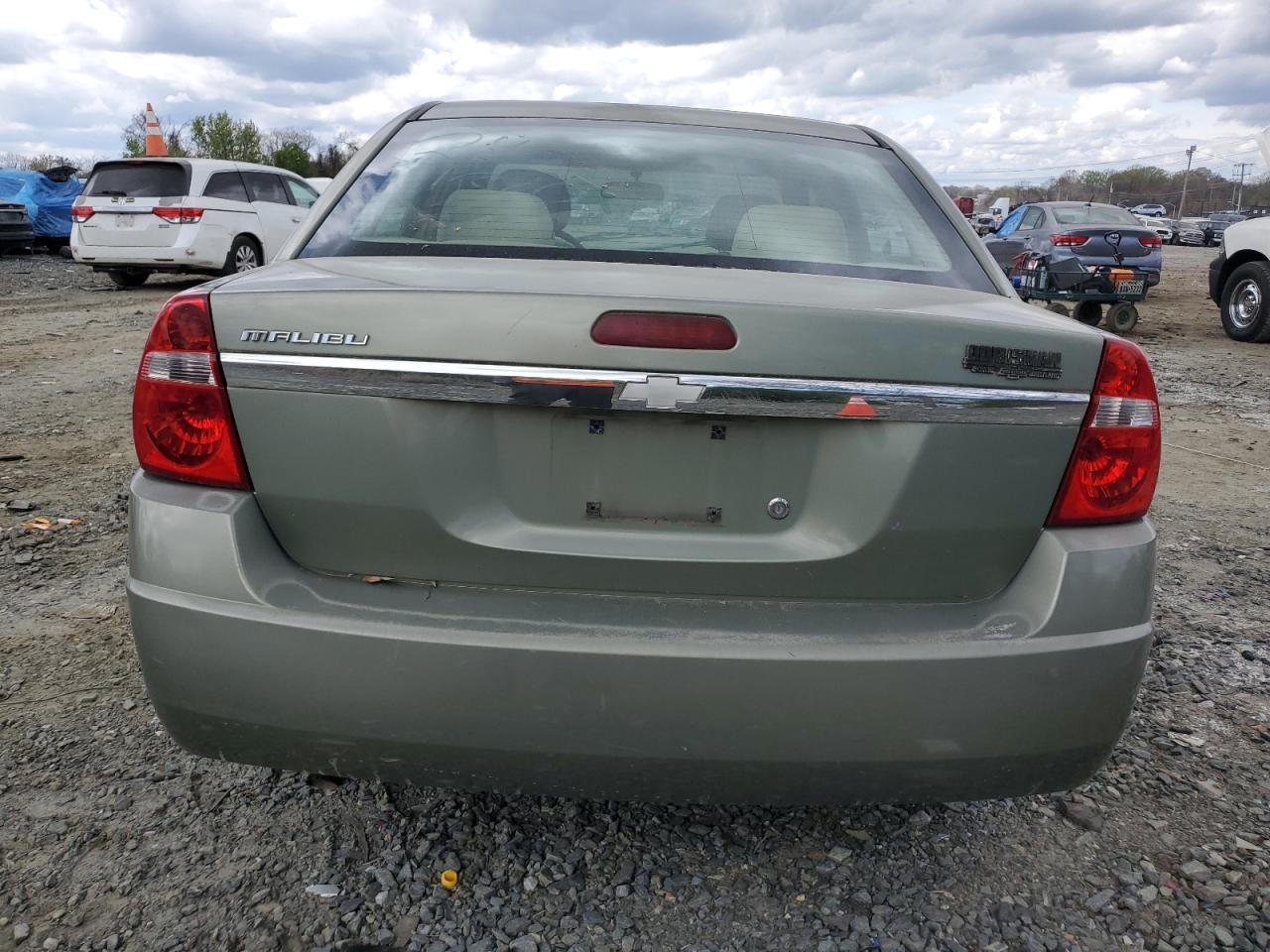 2005 Chevrolet Malibu - Image 6