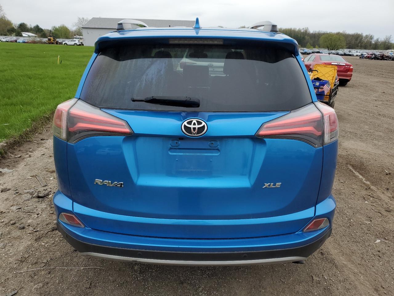 JTMWFREV4JJ733083 2018 Toyota Rav4 Adventure