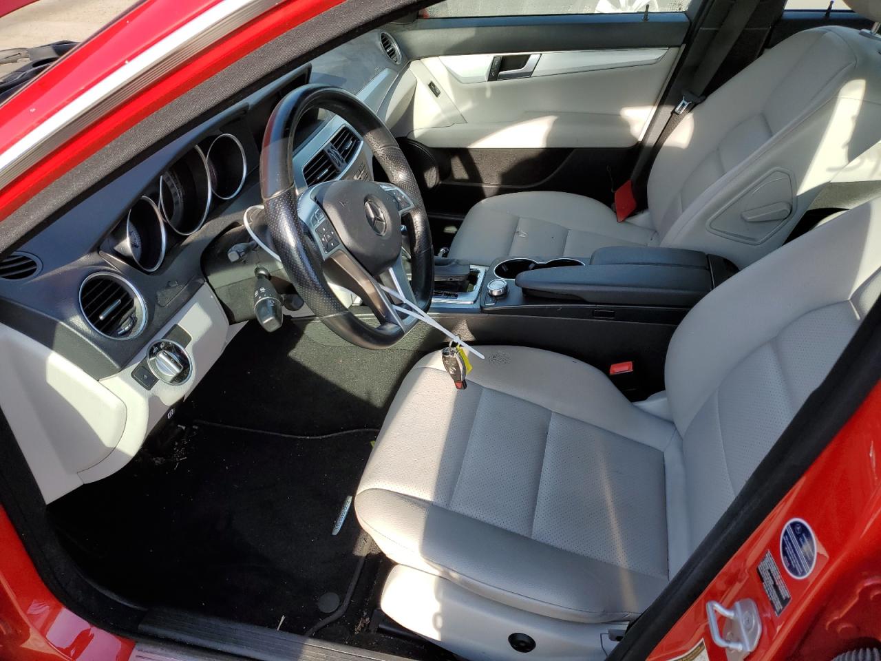 2012 Mercedes-Benz C 300 4Matic VIN: WDDGF8BB1CA688427 Lot: 50535454