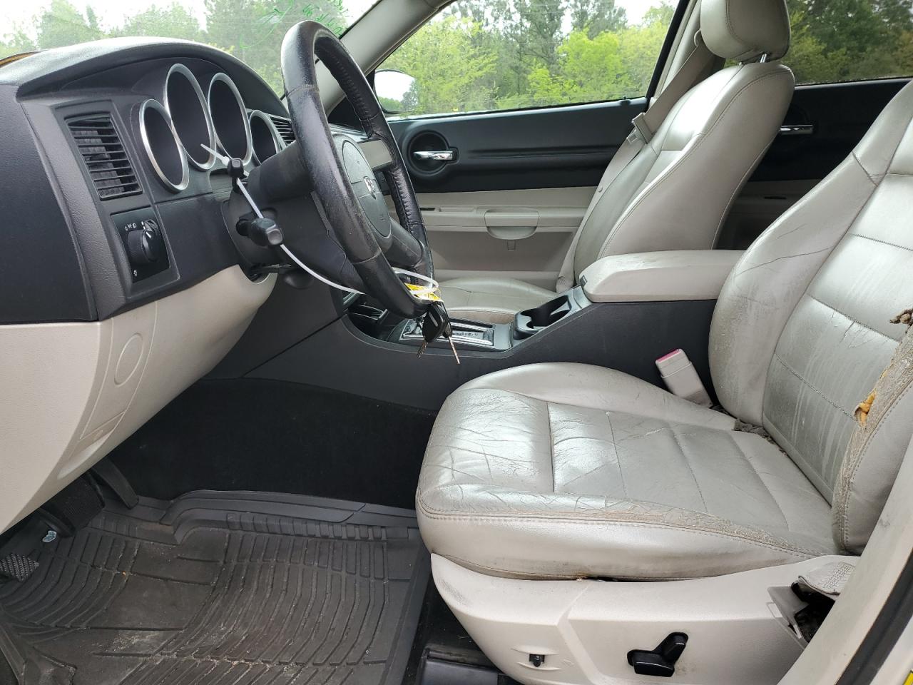 2005 Dodge Magnum Sxt VIN: 2D4FV48V15H529384 Lot: 61344084