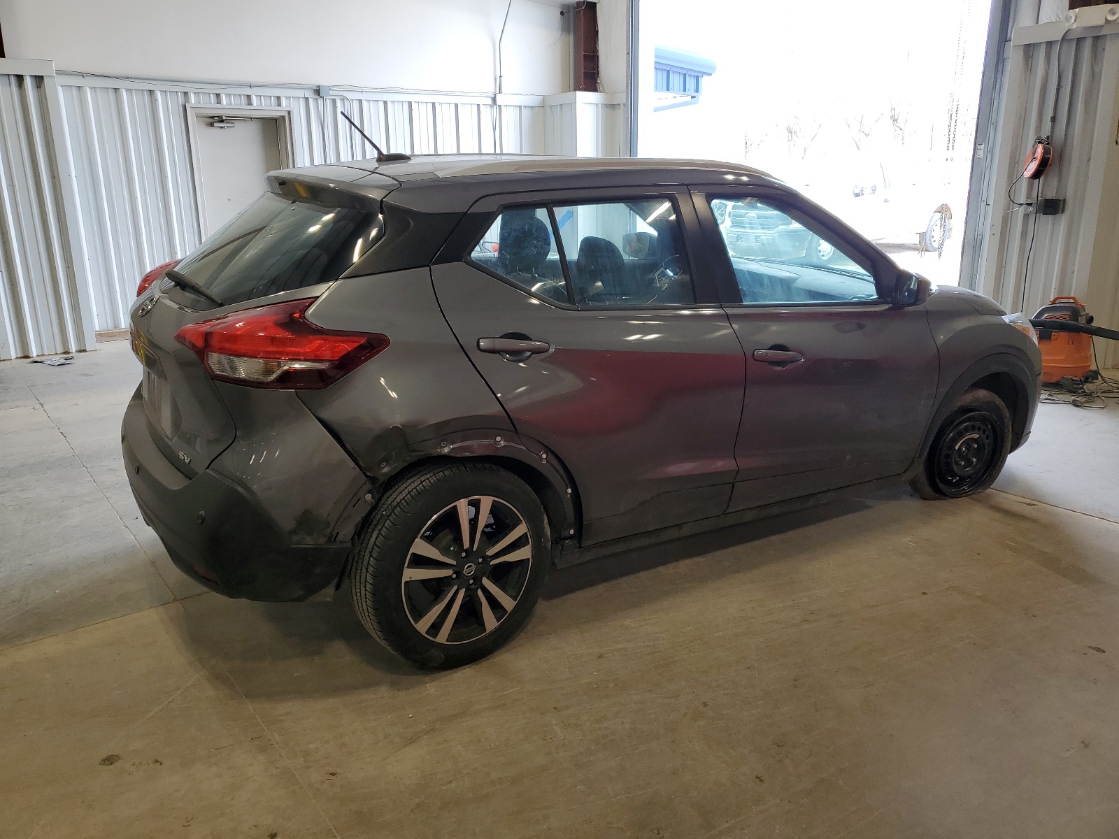 2020 Nissan Kicks Sv vin: 3N1CP5CV1LL477740