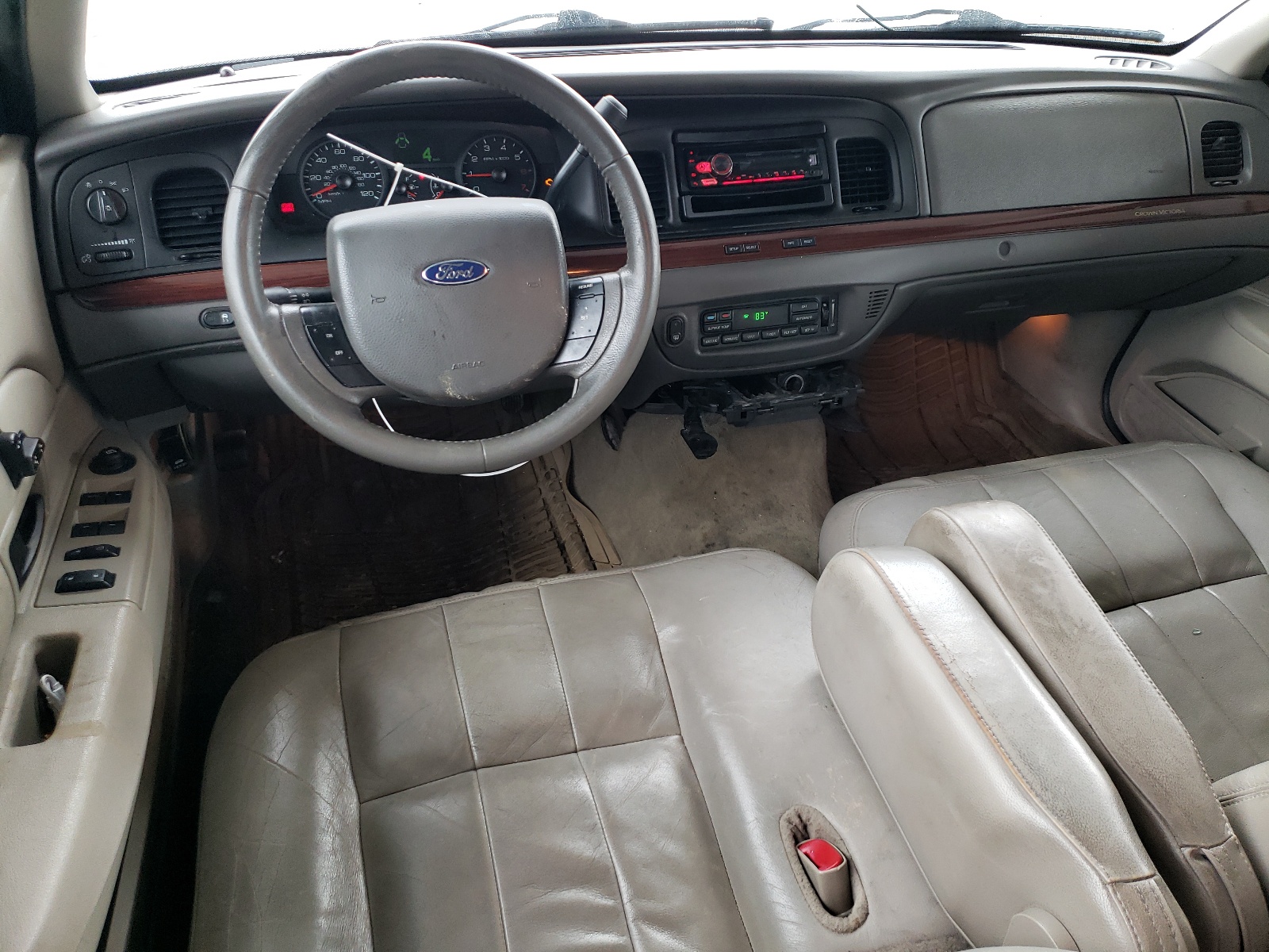 2FABP7EV6BX160590 2011 Ford Crown Victoria Lx