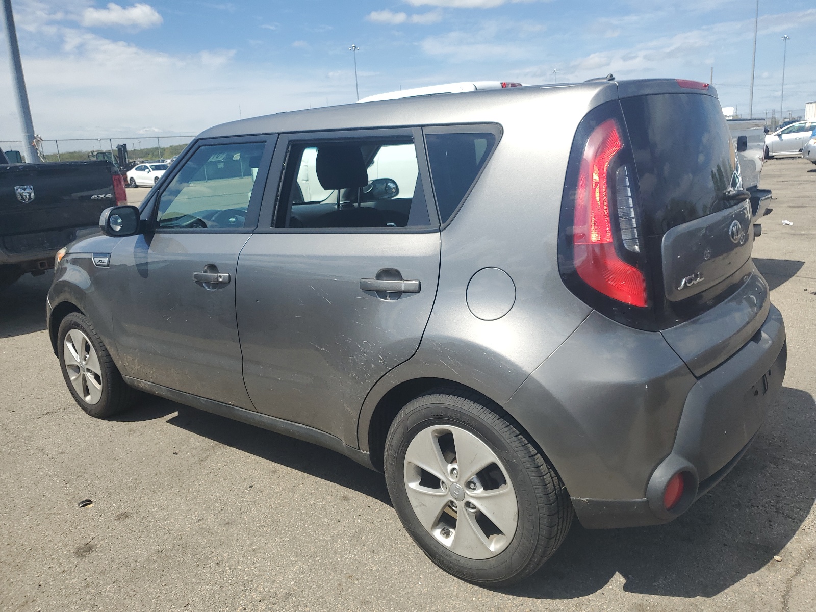 KNDJN2A23G7288681 2016 Kia Soul