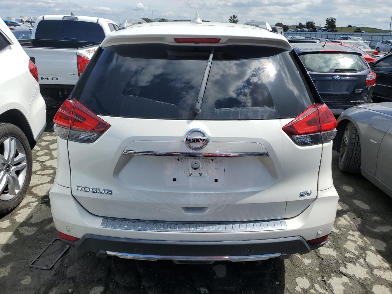 2019 Nissan Rogue S VIN: JN8AT2MT3KW250719 Lot: 50699674