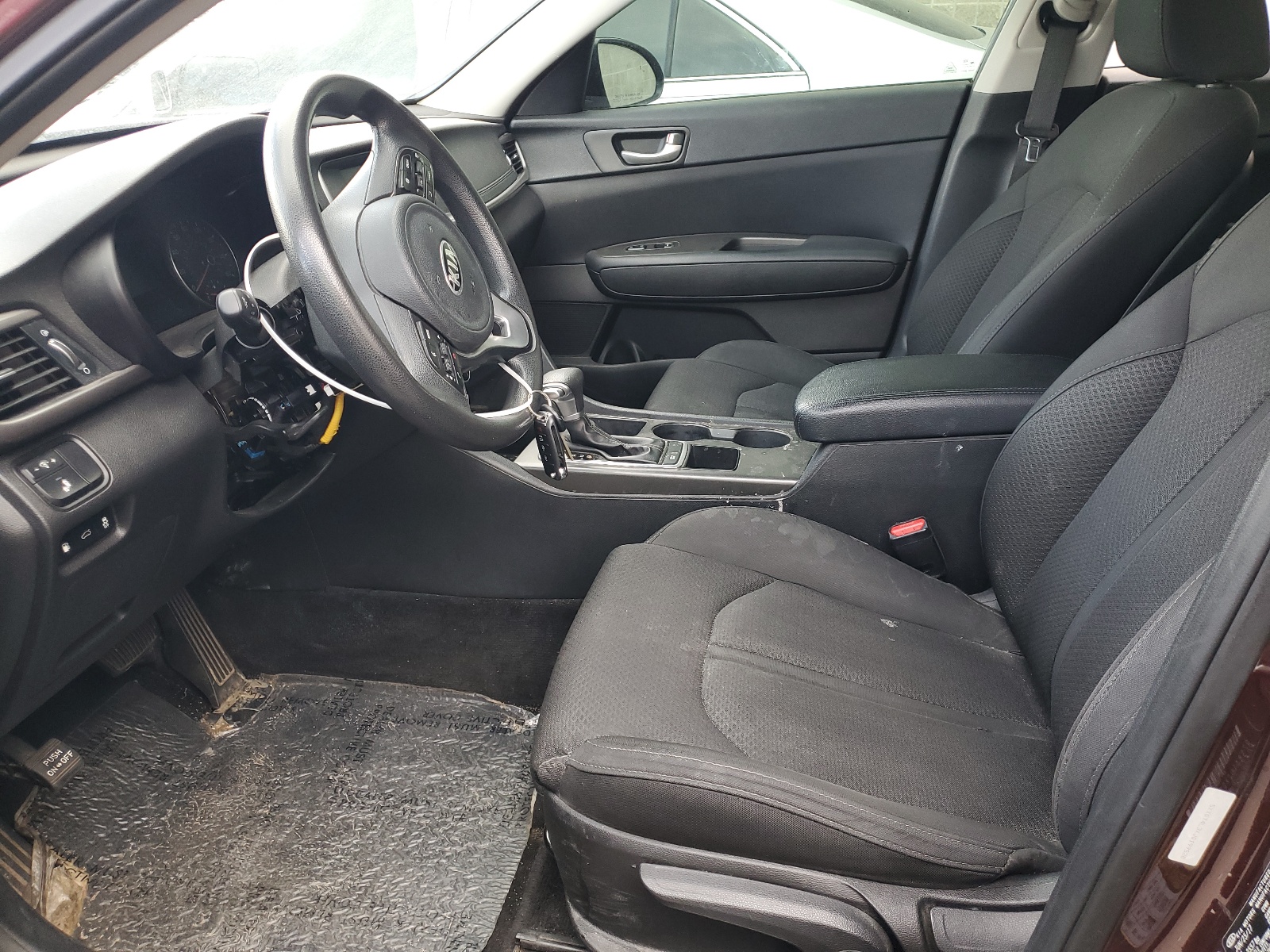 5XXGT4L3XJG199528 2018 Kia Optima Lx