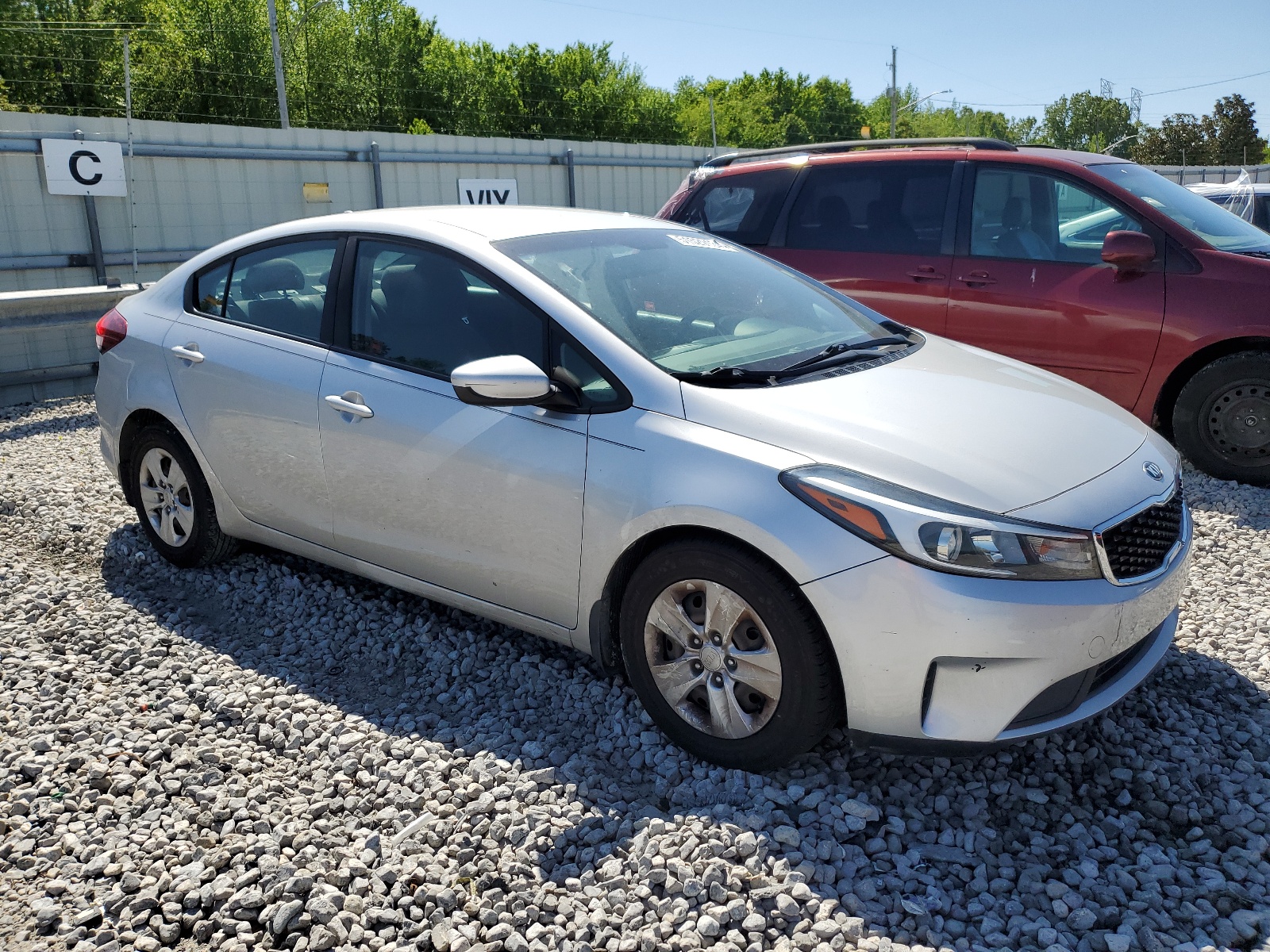 3KPFK4A72JE273151 2018 Kia Forte Lx