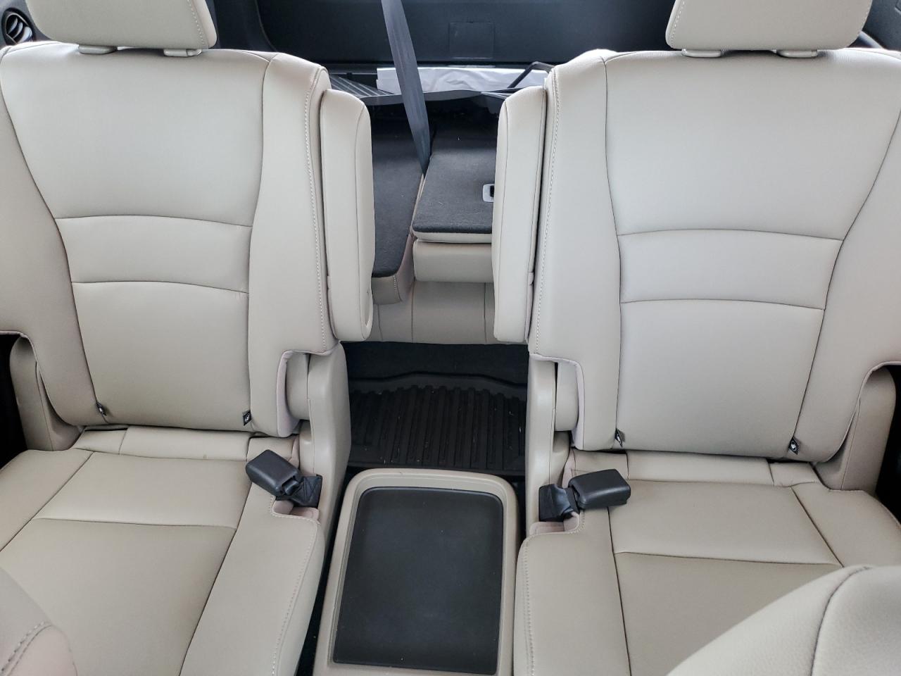 2022 Honda Pilot Touring VIN: 5FNYF6H69NB002108 Lot: 53122874