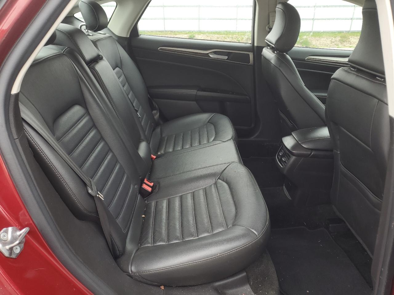 2016 Ford Fusion - Image 10