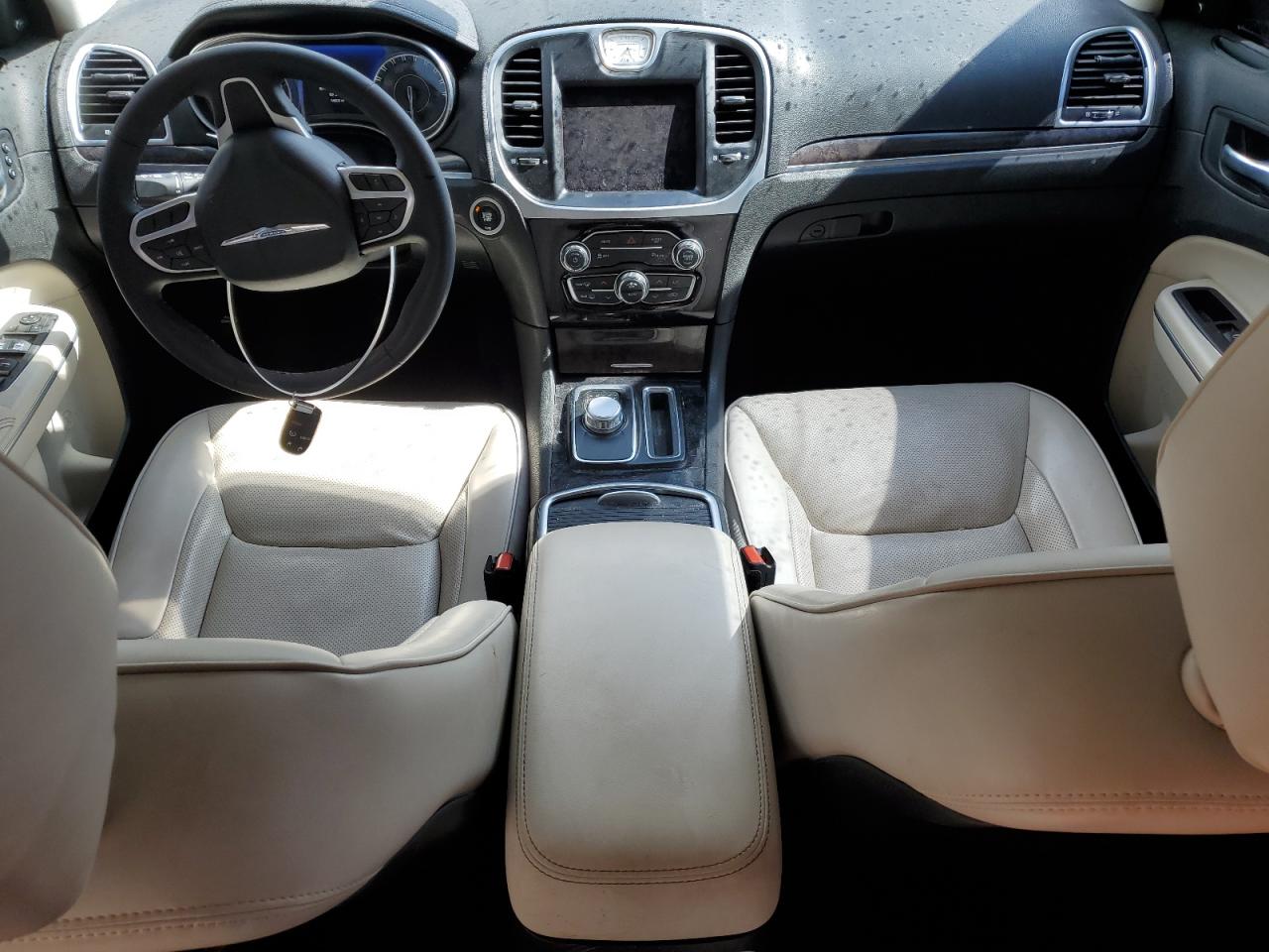 2022 Chrysler 300 Touring L VIN: 2C3CCADGXNH199096 Lot: 48915274