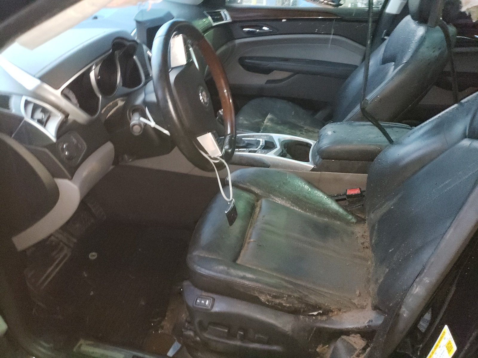 3GYFNAEY8BS671518 2011 Cadillac Srx Luxury Collection