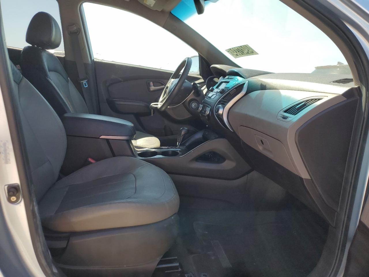 2012 Hyundai Tucson - Image 7