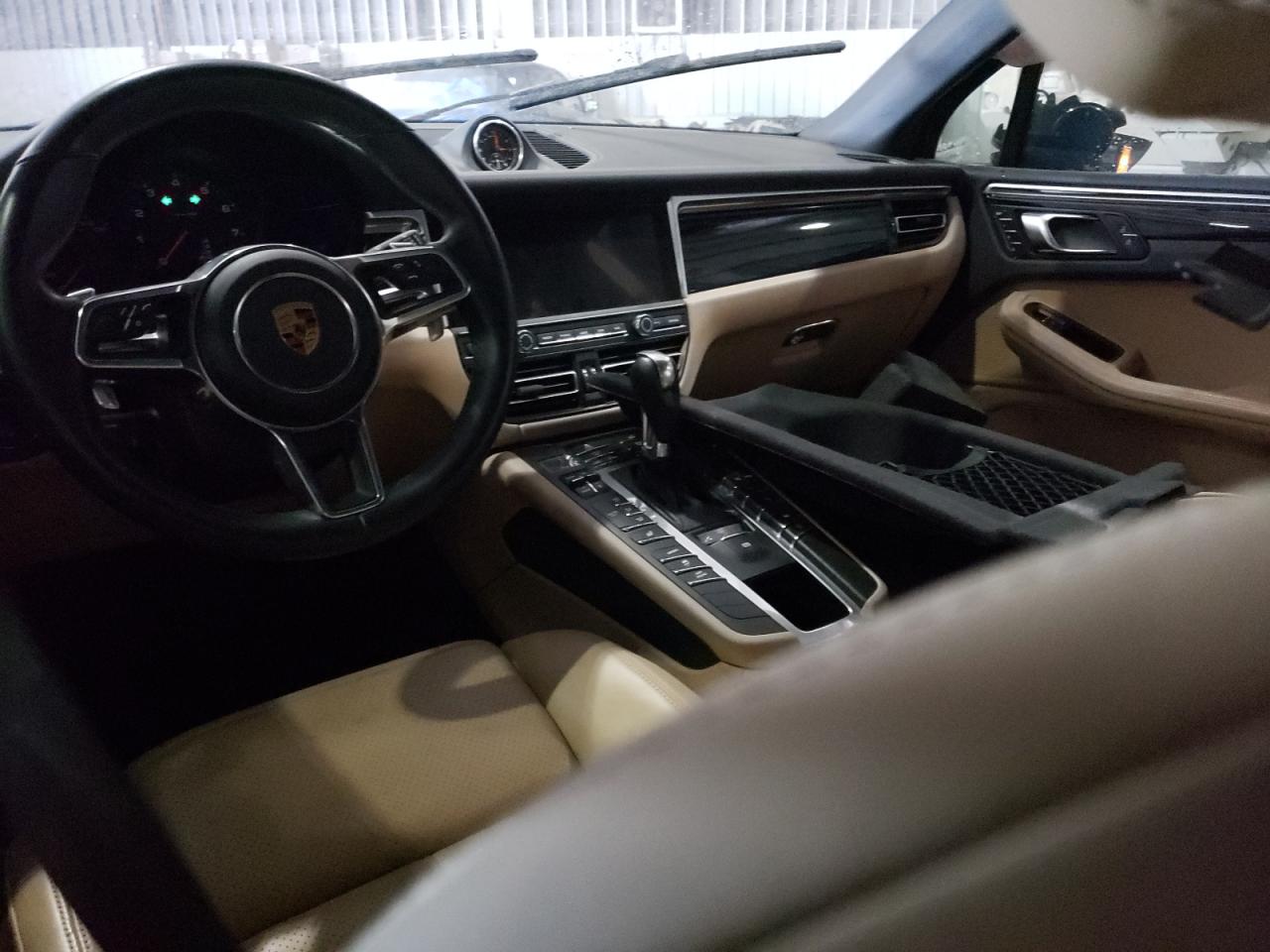 2019 Porsche Macan - Image 8