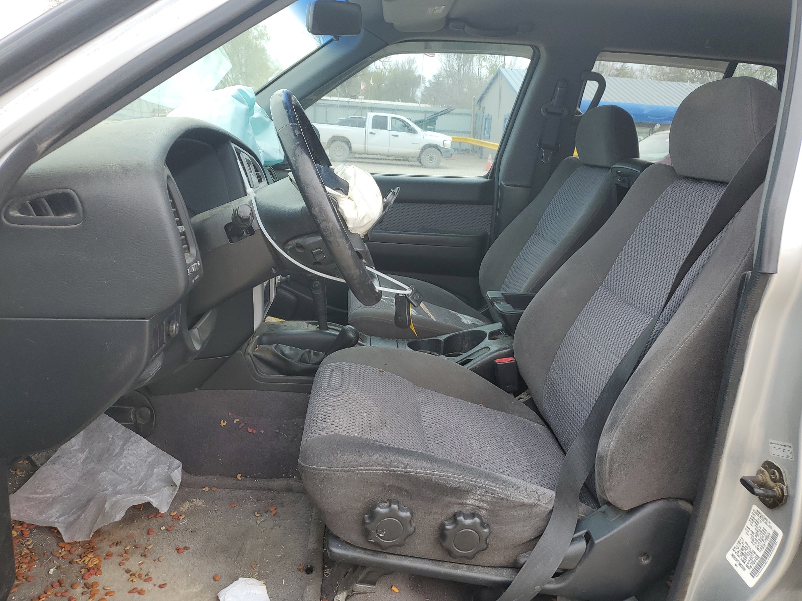 JN8DR09Y73W825989 2003 Nissan Pathfinder Le