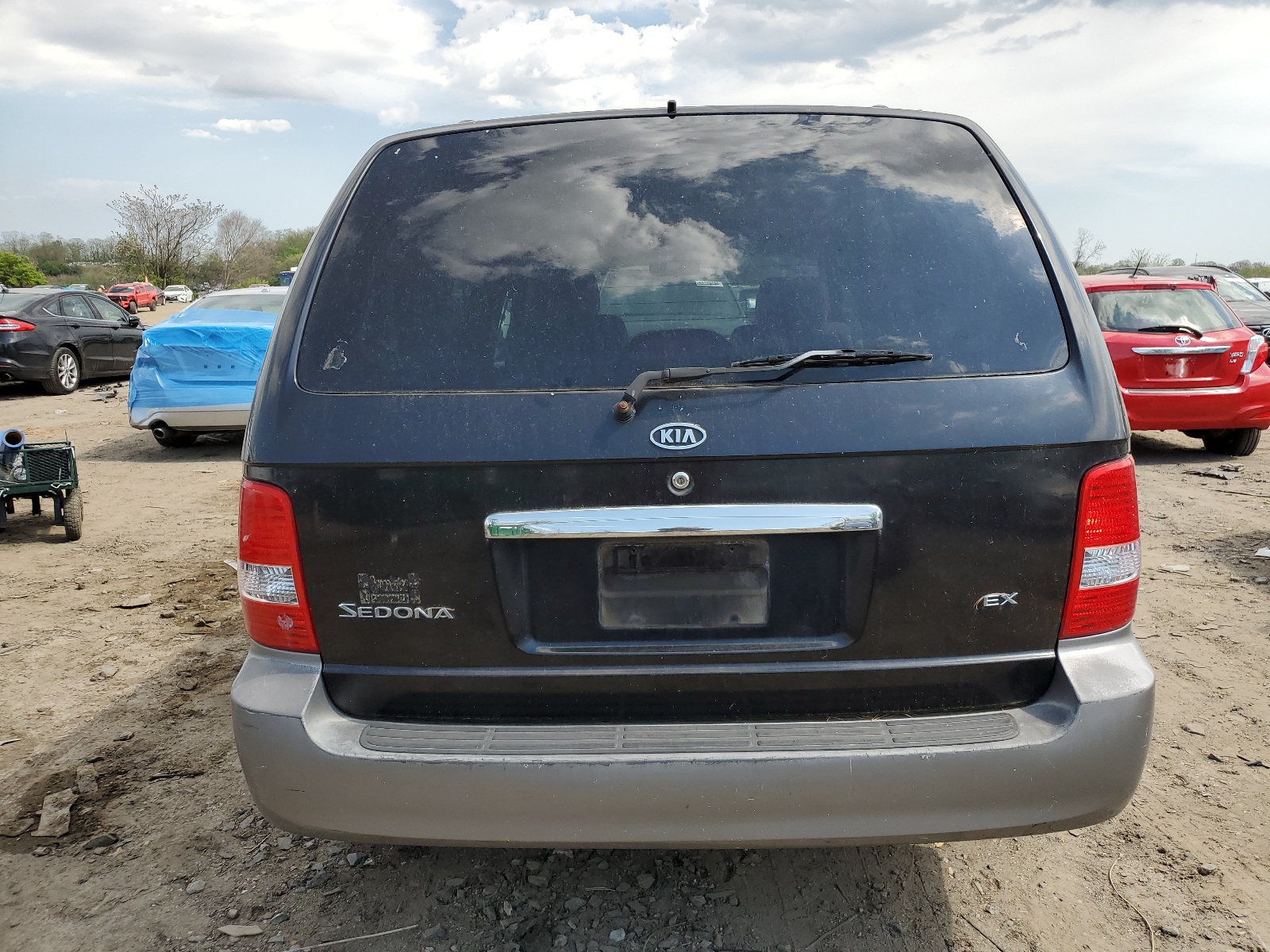 KNDUP131546561269 2004 Kia Sedona Ex