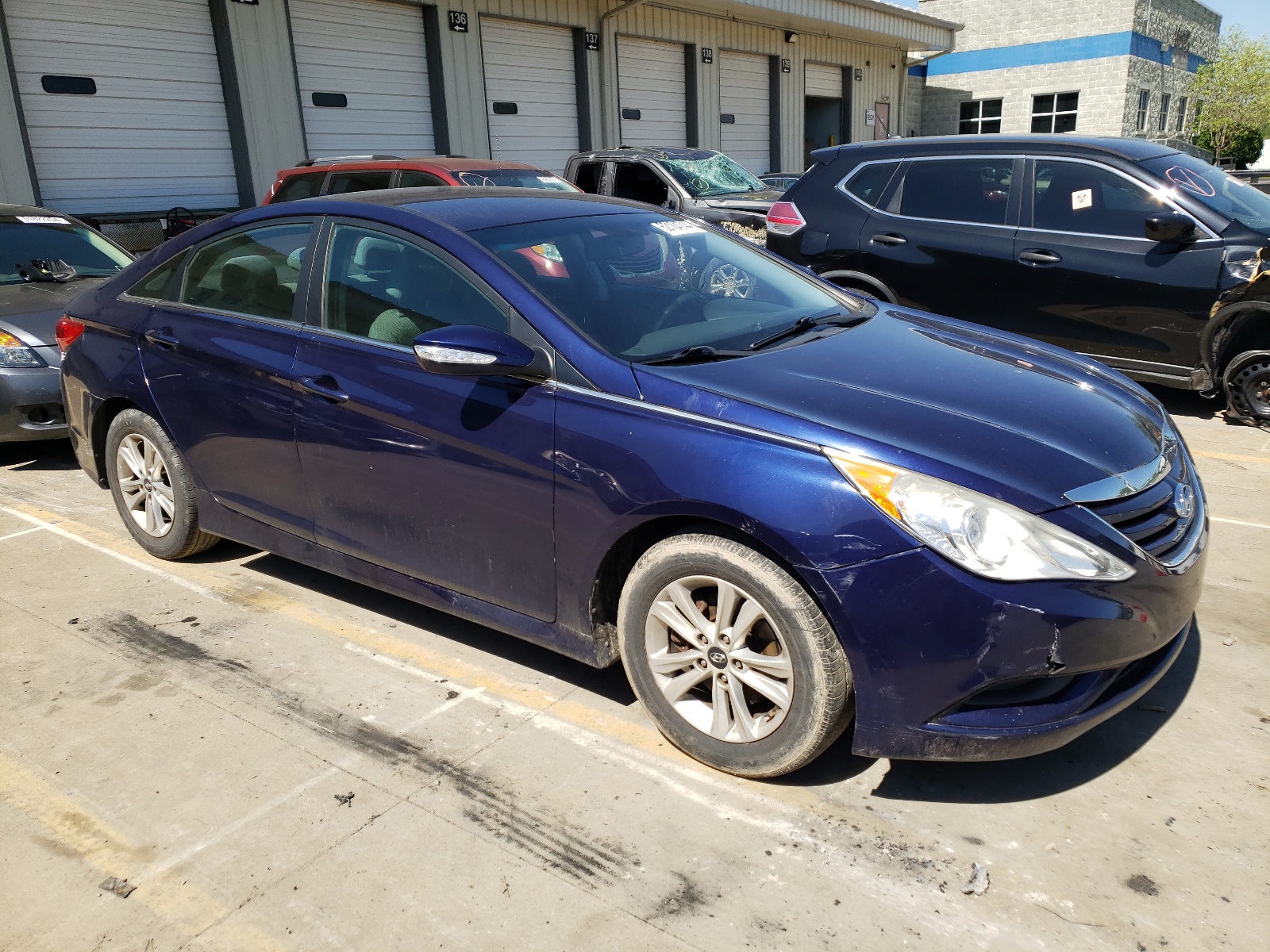 2014 Hyundai Sonata Gls vin: 5NPEB4AC3EH882887