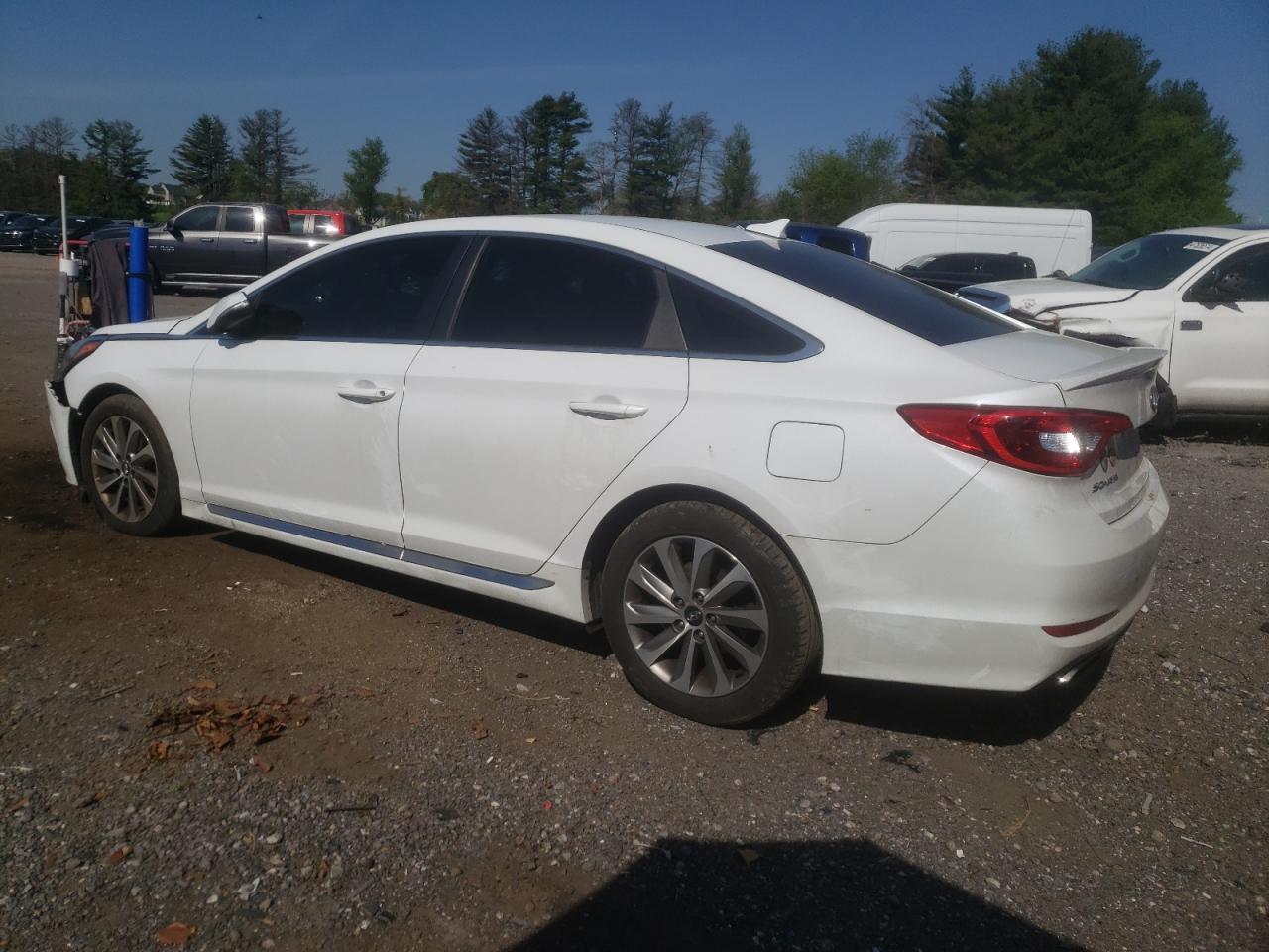 2016 Hyundai Sonata - Image 2