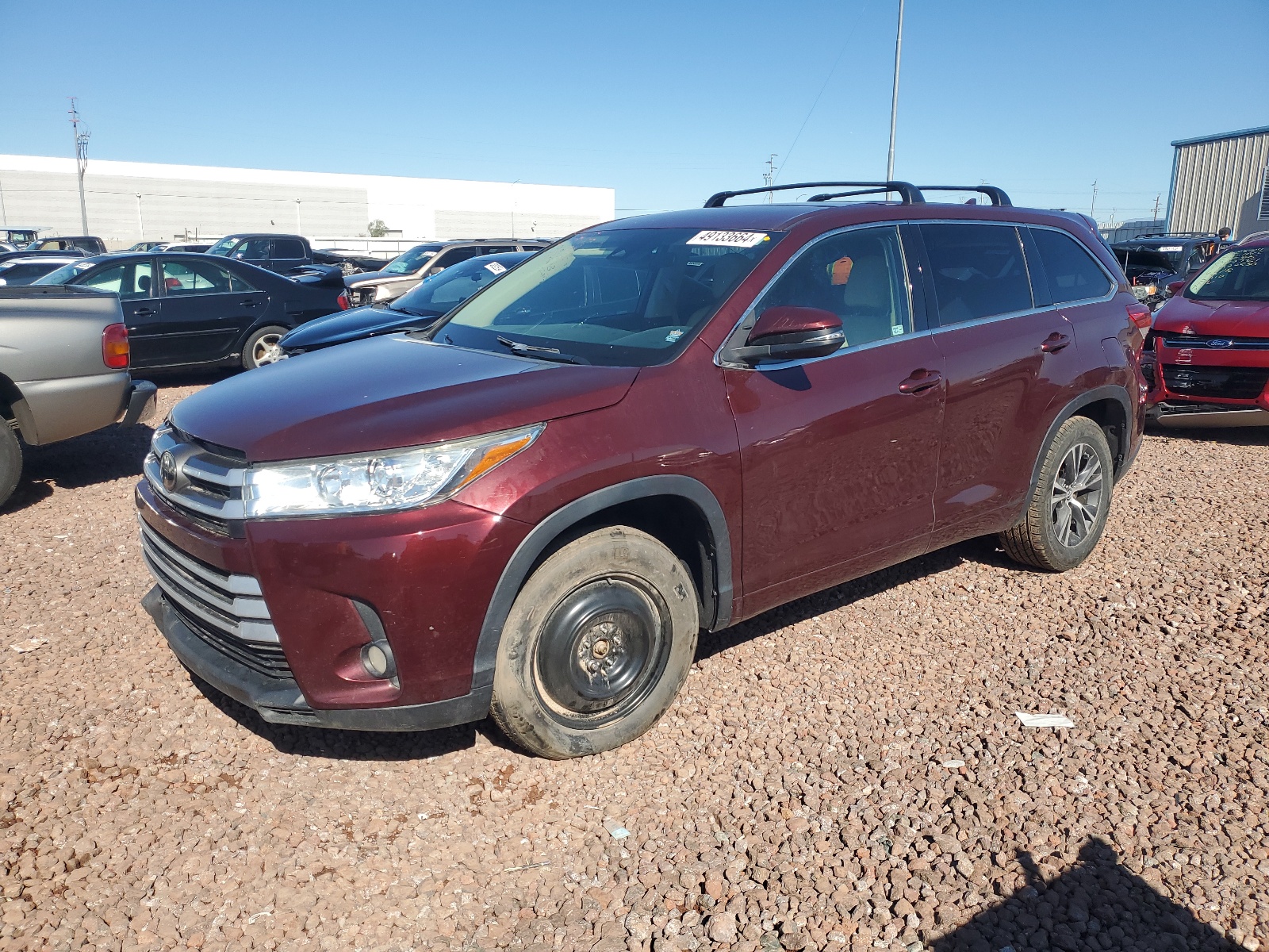 5TDZZRFH9JS275508 2018 Toyota Highlander Le