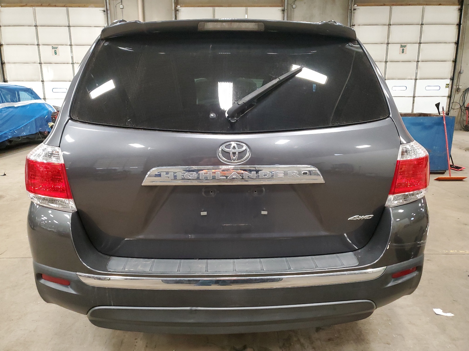 5TDBK3EH9CS096683 2012 Toyota Highlander Base