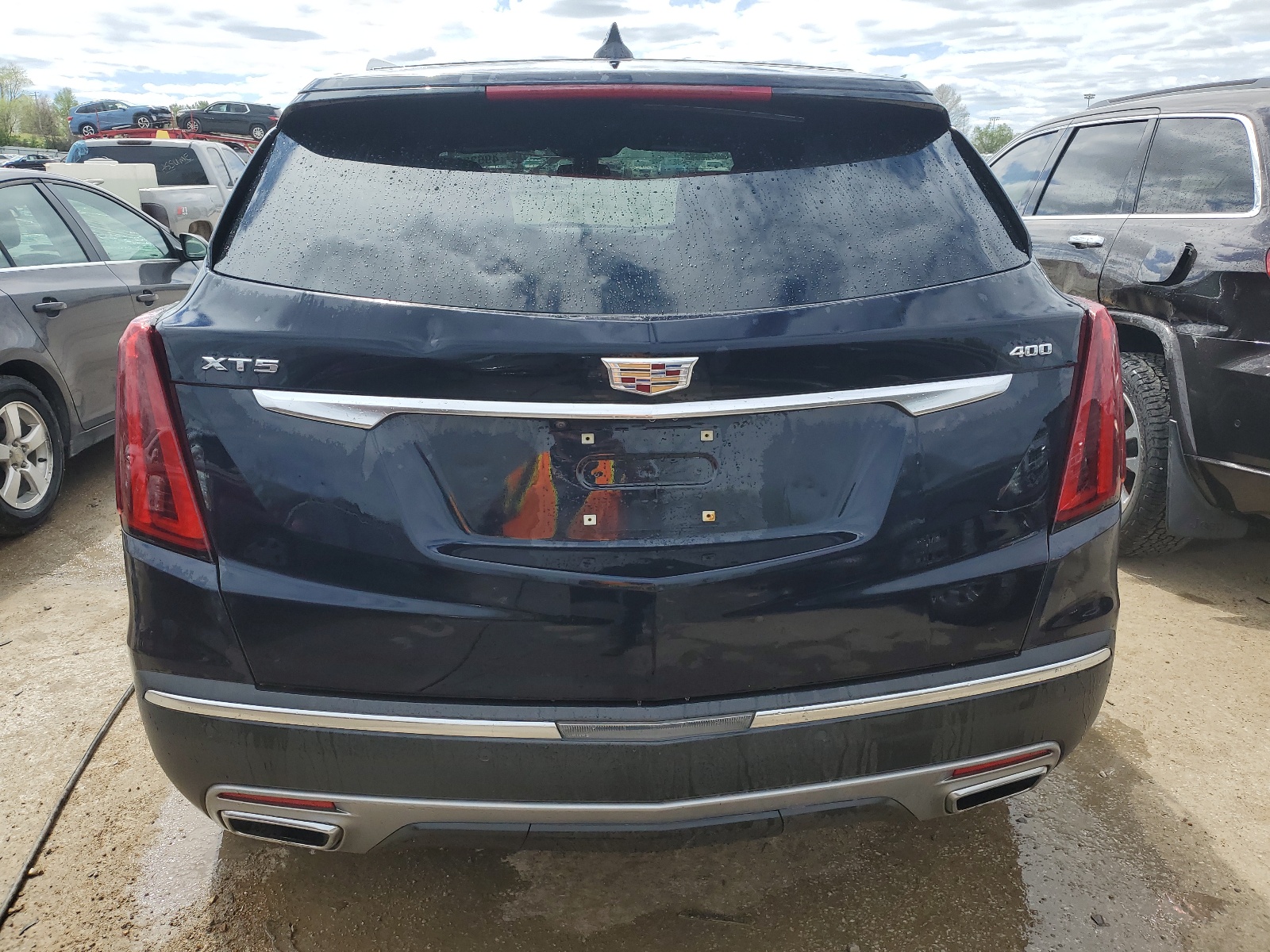 2021 Cadillac Xt5 Premium Luxury vin: 1GYKNCRS2MZ183395