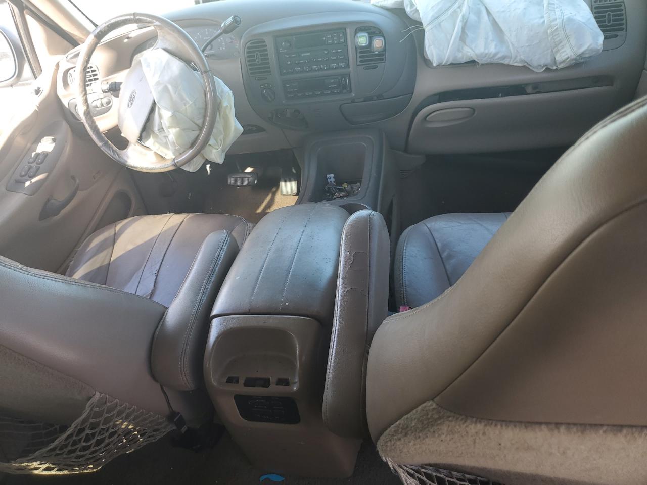 1999 Ford Expedition VIN: 1FMPU18L5XLC15062 Lot: 50883264