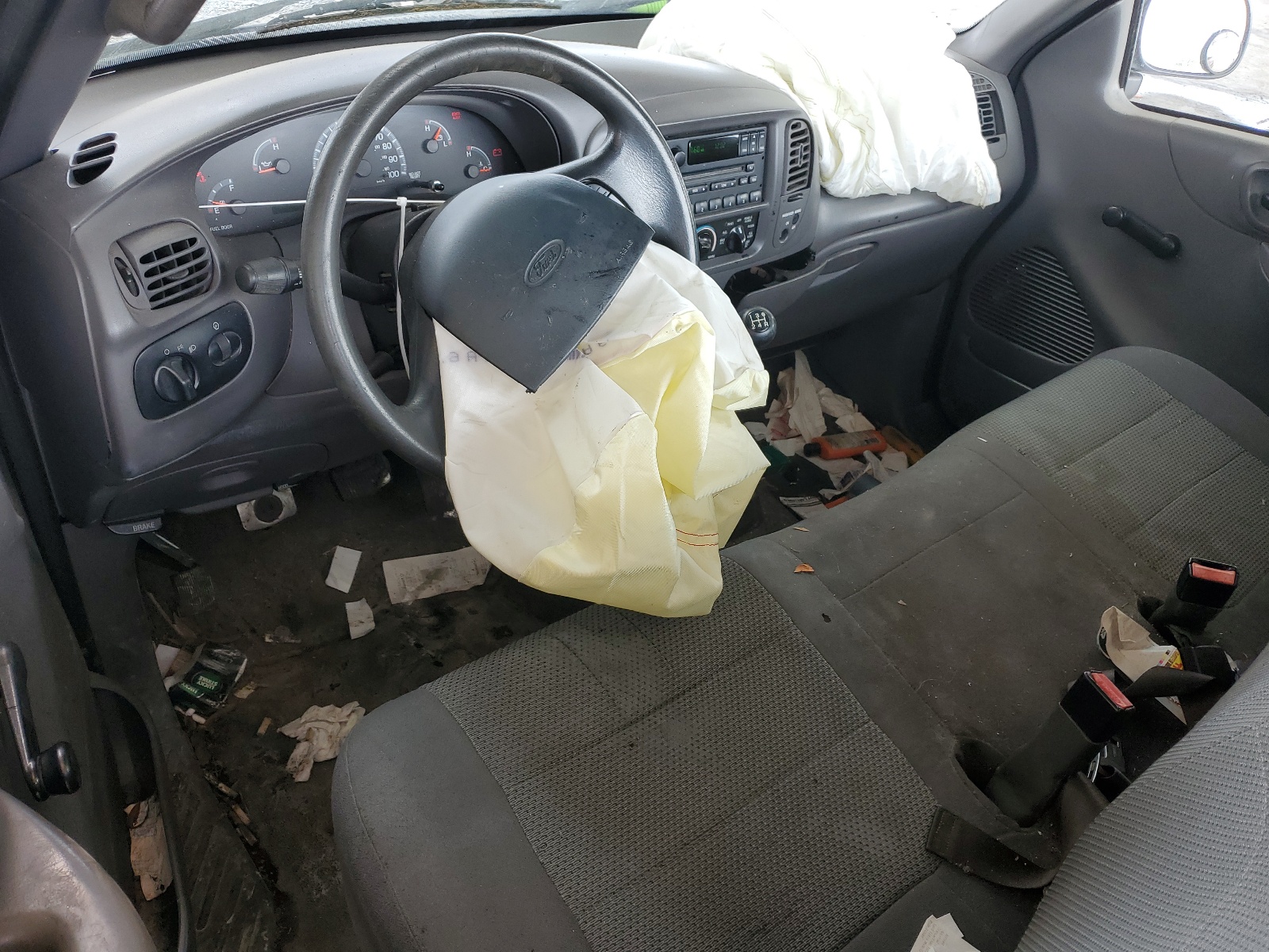 1FTRF17232NA84937 2002 Ford F150