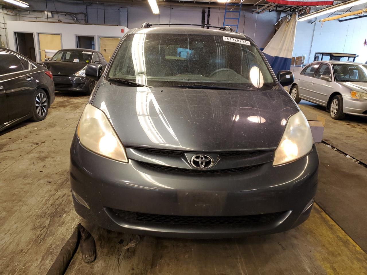 2006 Toyota Sienna - Image 5